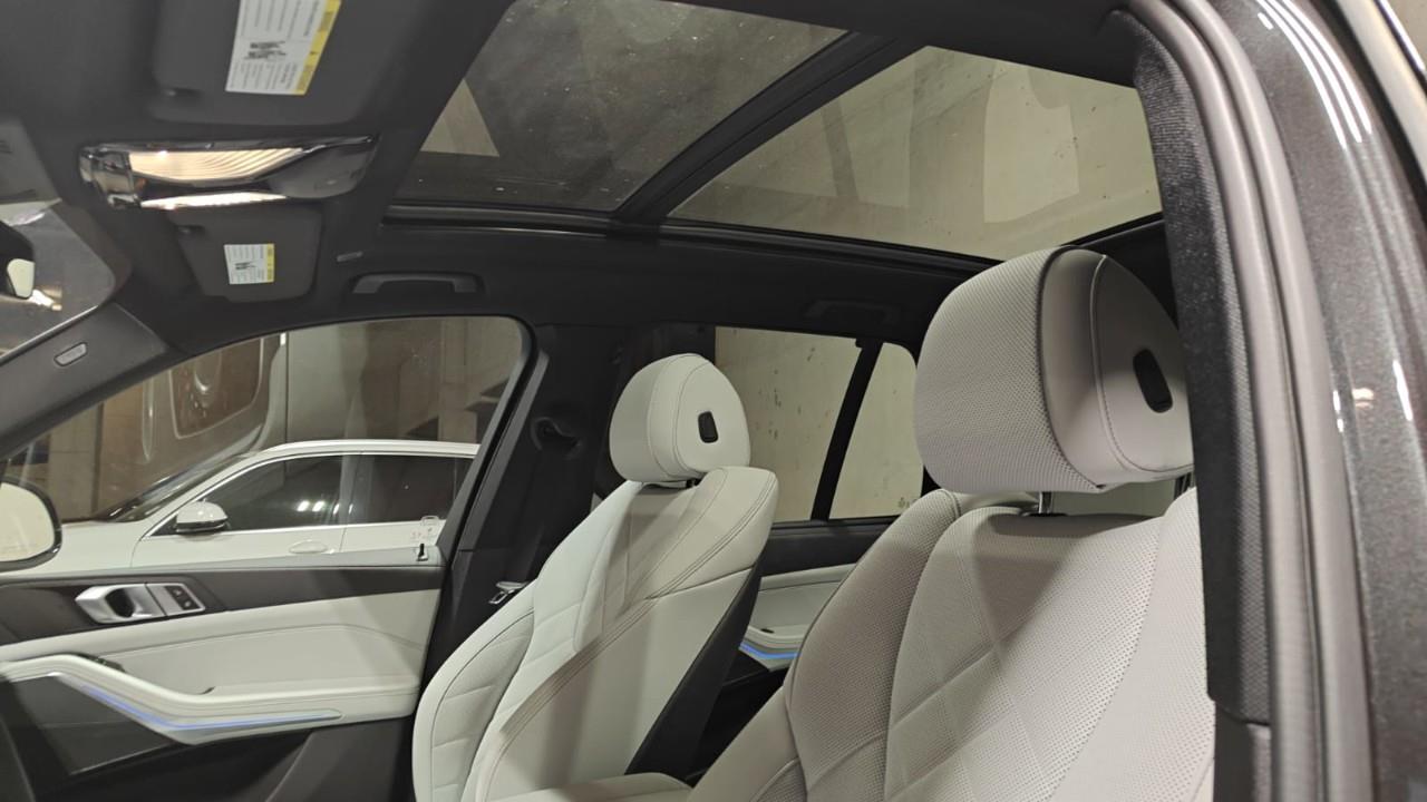2023 BMW X5 xDrive40i, 多伦多, 全款车