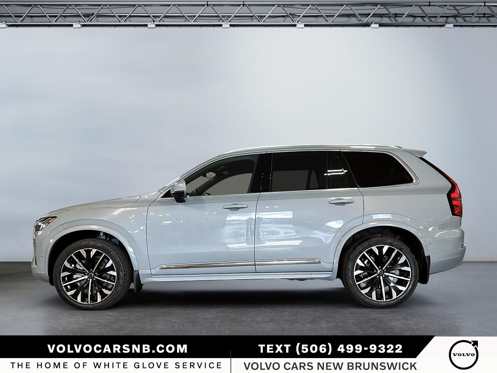 2026 Volvo XC90 B6 Plus Bright Theme