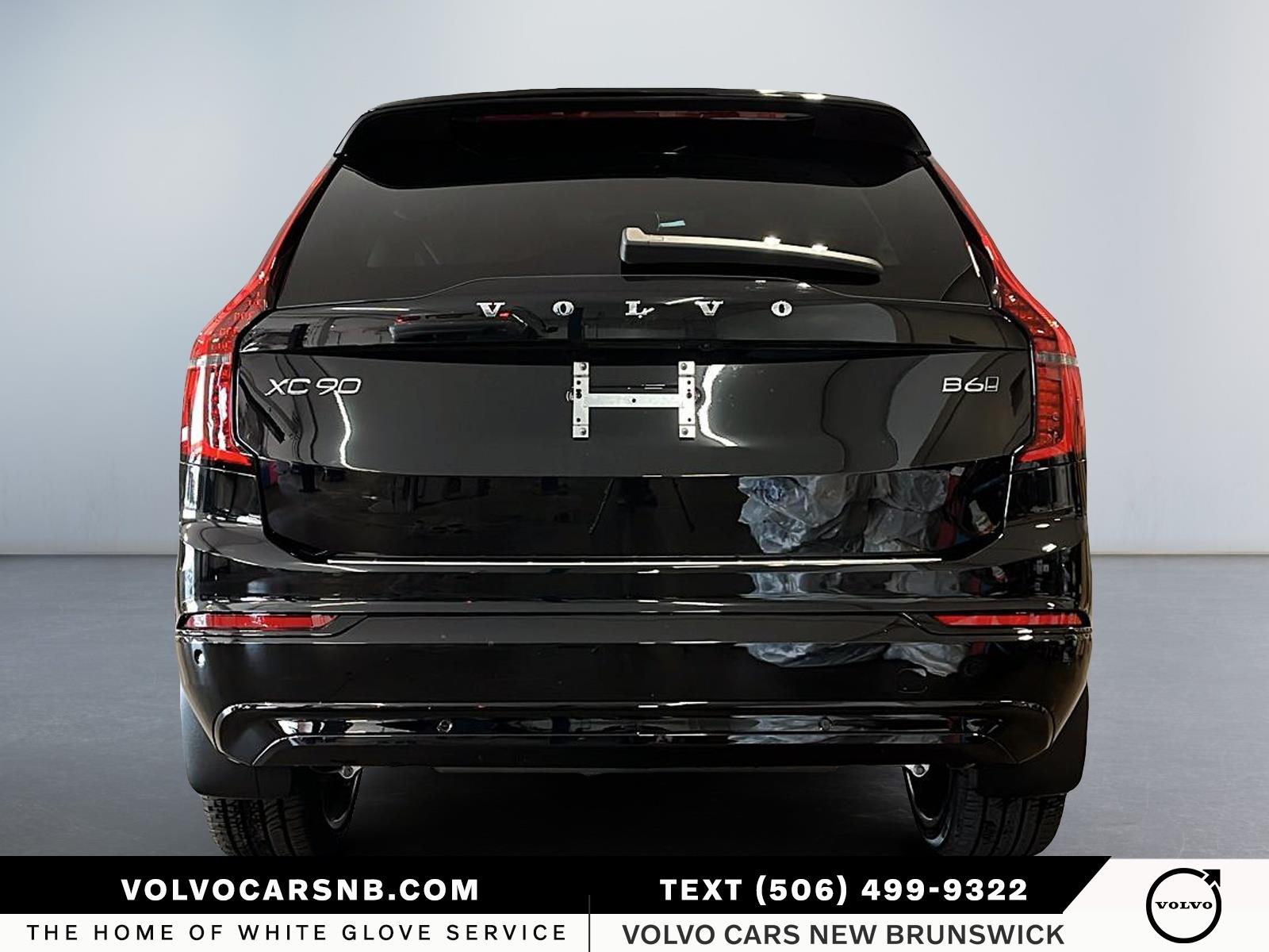 2026 Volvo XC90 B6 Plus Dark Theme