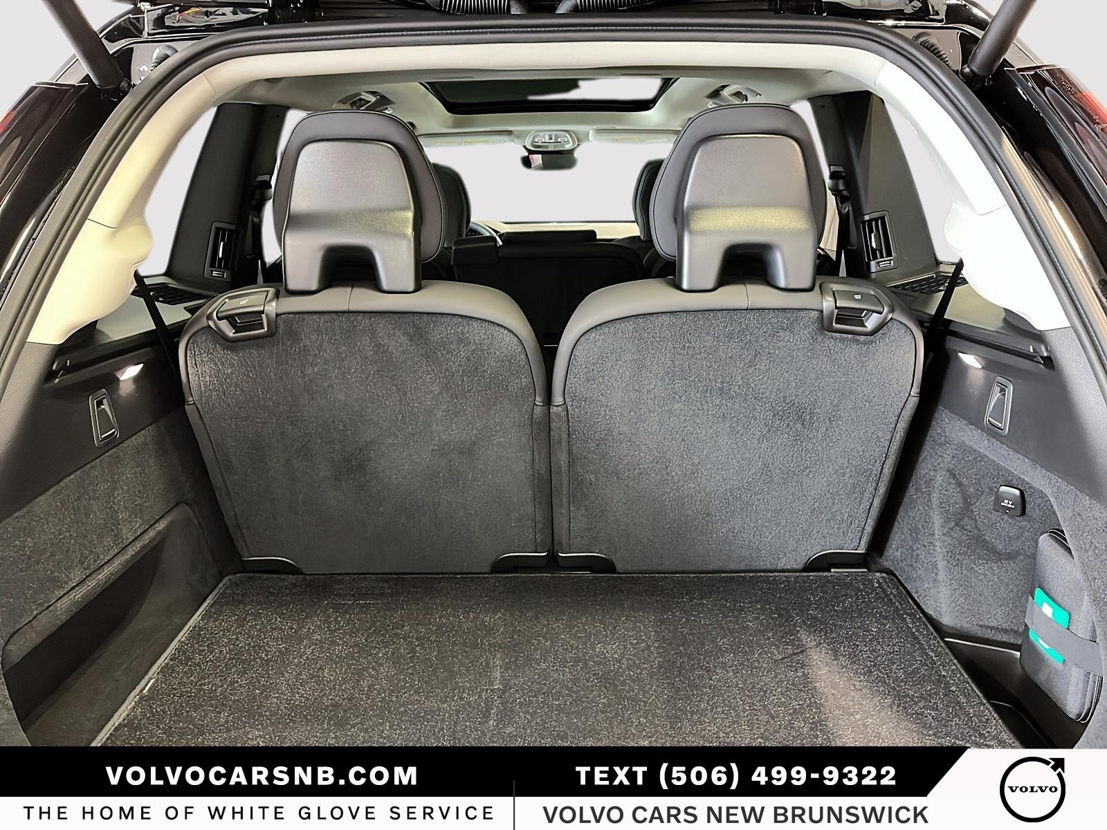 2026 Volvo XC90 B6 Plus Dark Theme