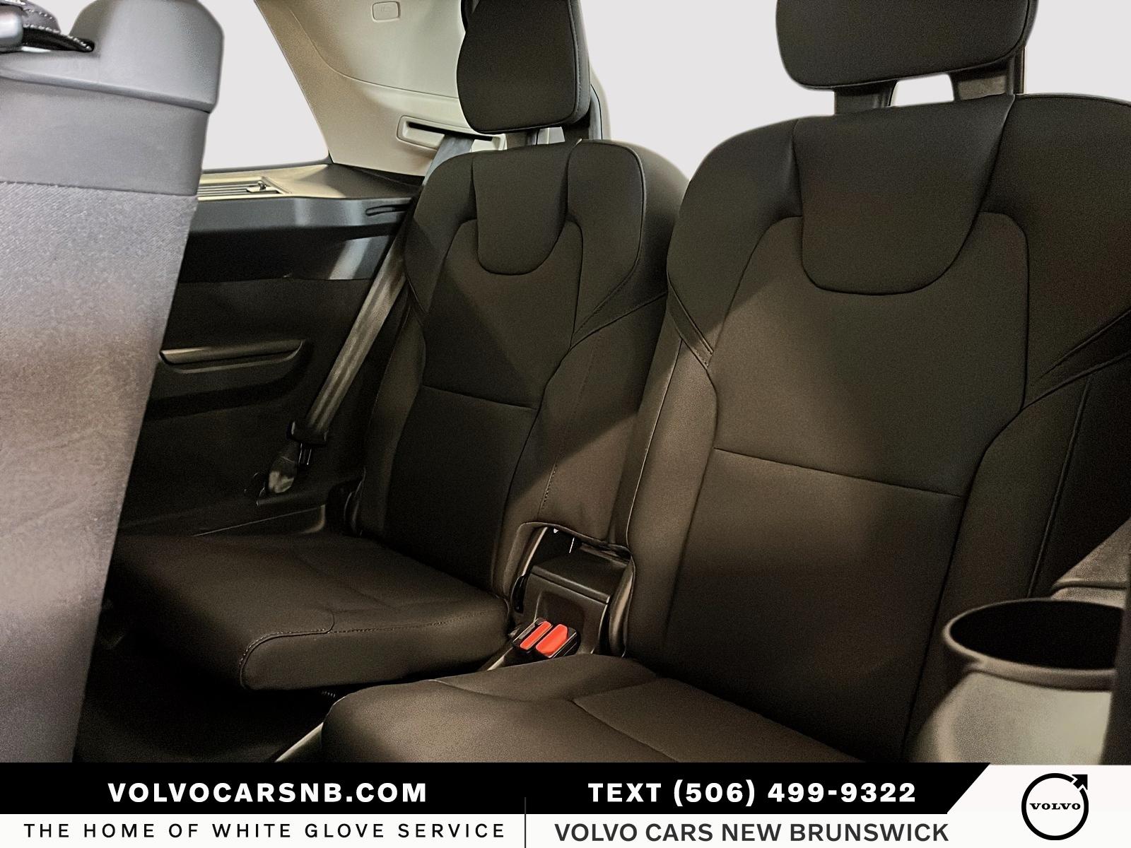 2026 Volvo XC90 B6 Plus Dark Theme