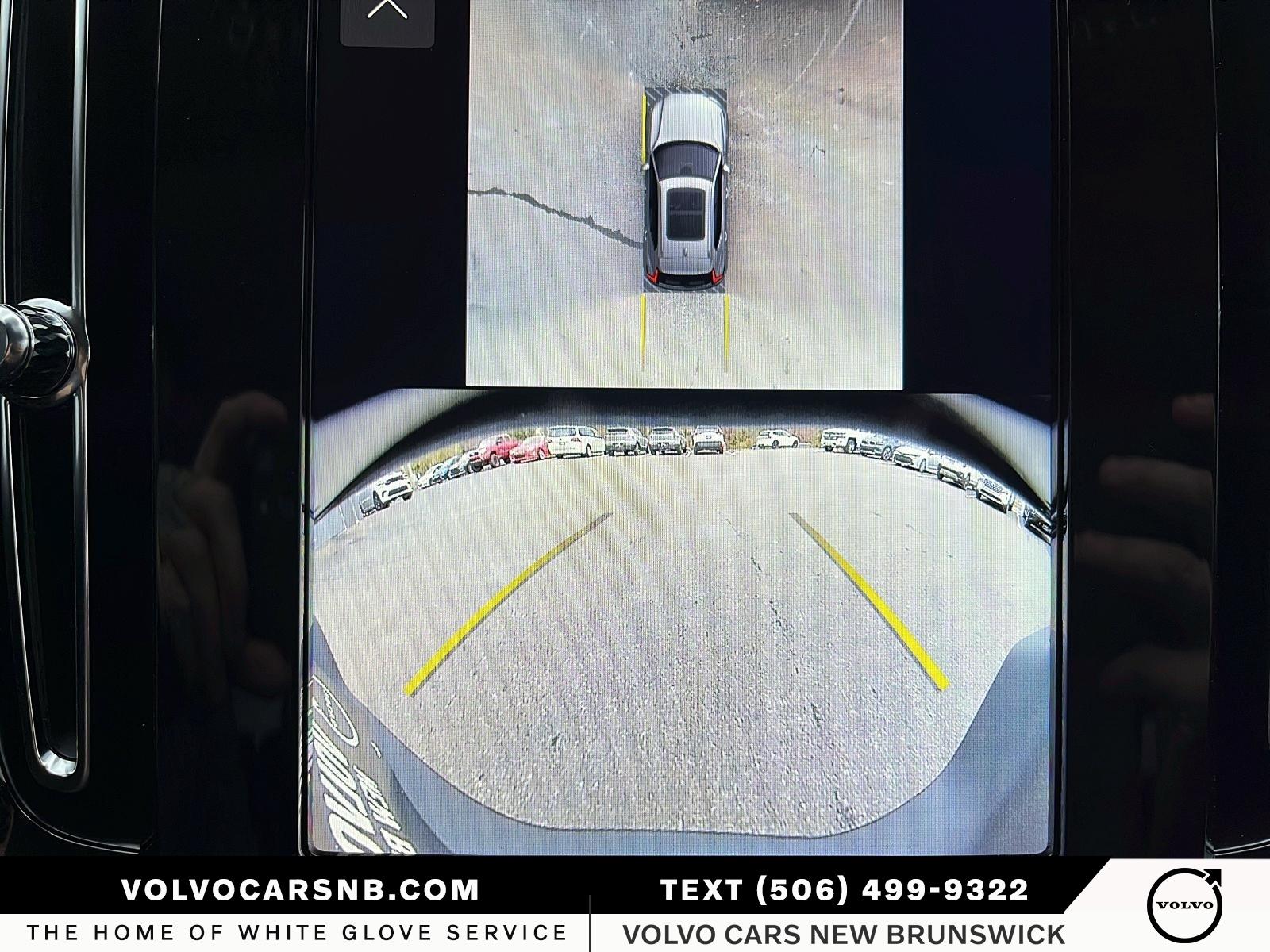 2026 Volvo XC40 B5 Plus Dark Theme