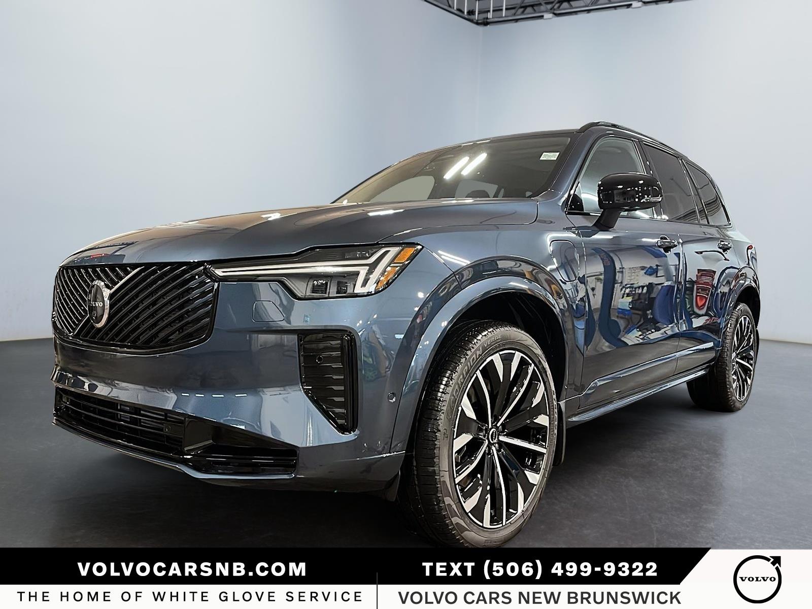 2026 Volvo XC90 Plug-In Hybrid  T8 Ultra Dark Theme