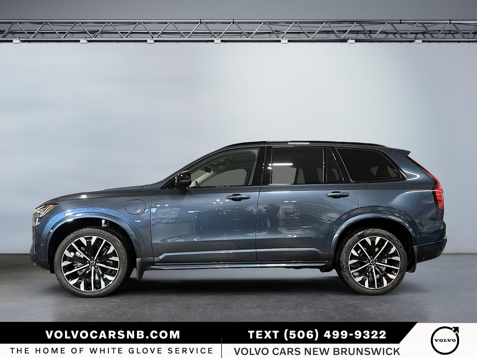 2026 Volvo XC90 Plug-In Hybrid T8 Ultra Dark Theme