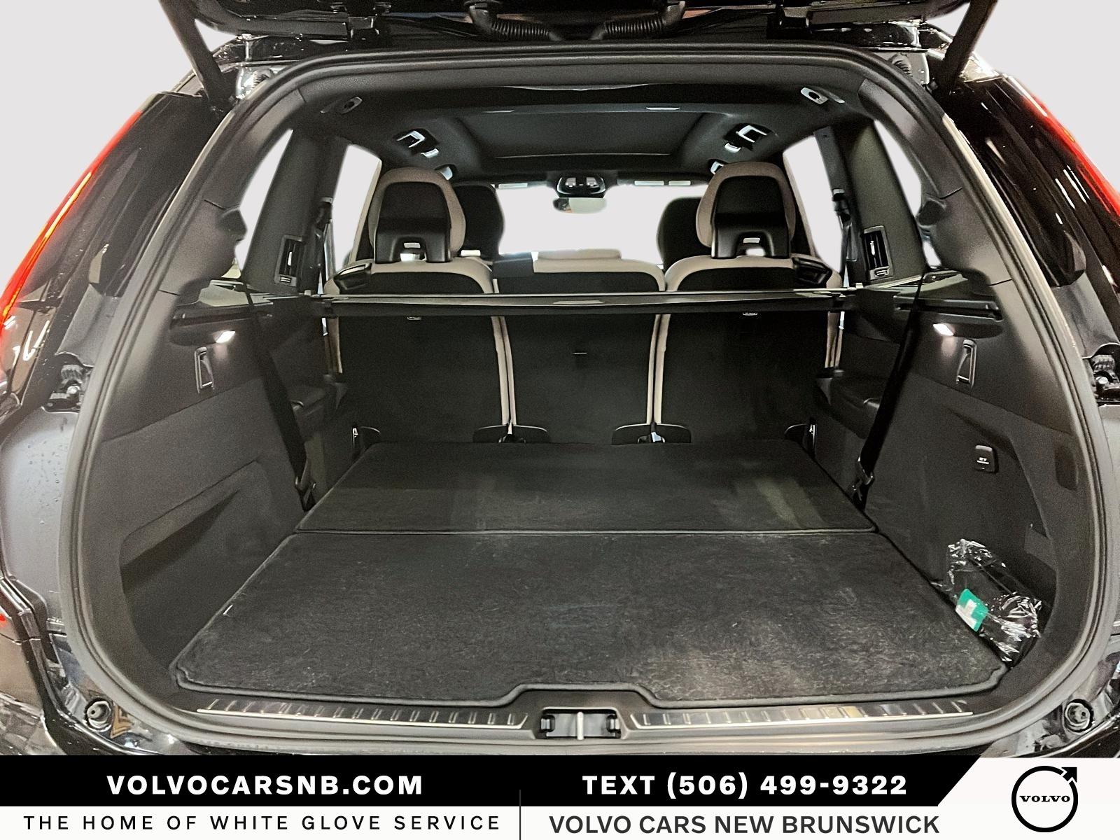 2026 Volvo XC90 Plug-In Hybrid T8 Plus Dark Theme