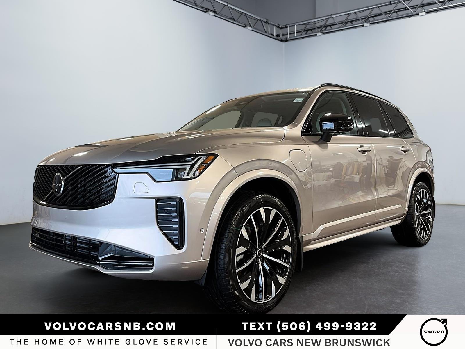 2026 Volvo XC90 Plug-In Hybrid  T8 Ultra Dark Theme