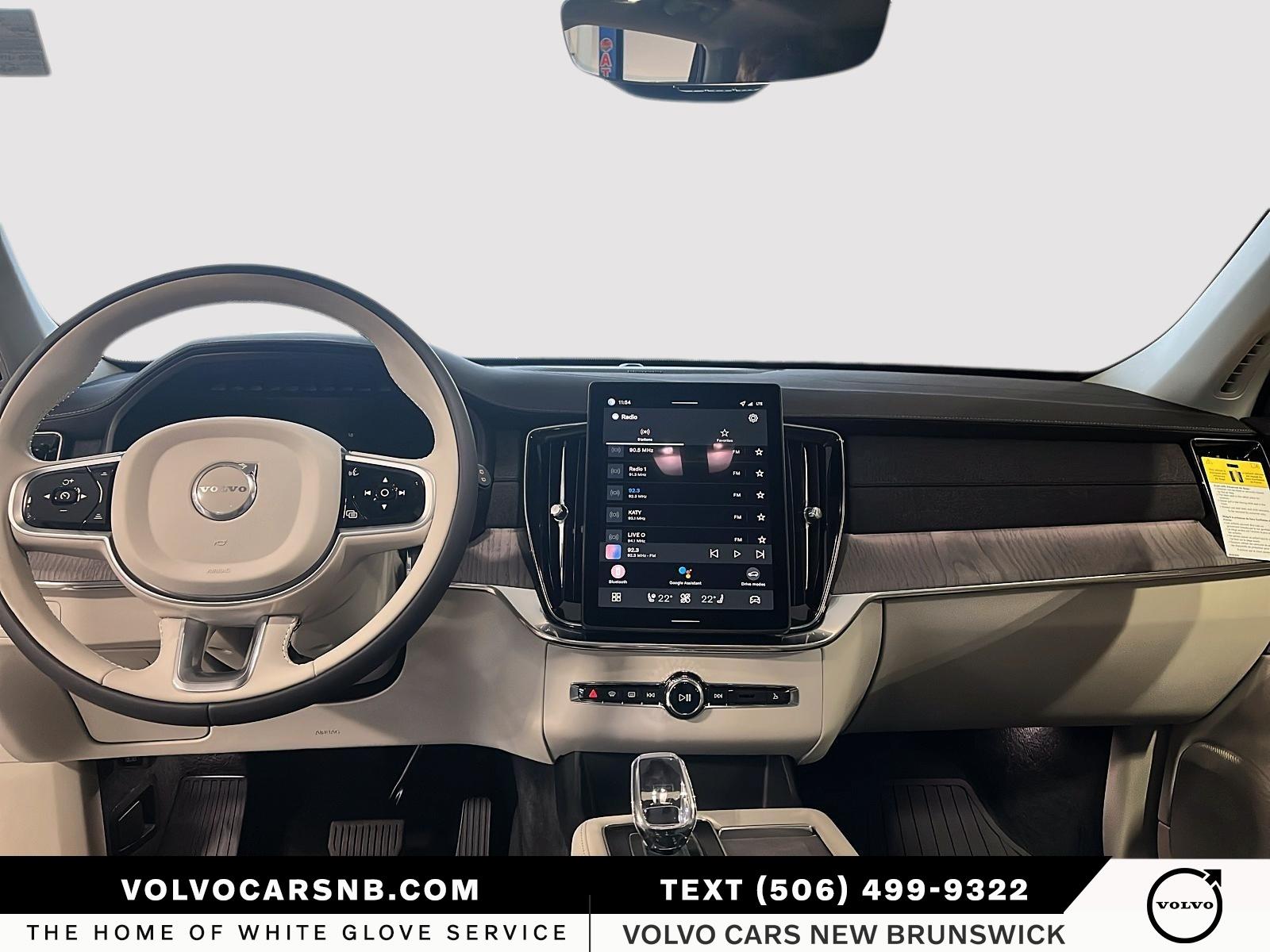 2026 Volvo XC90 Plug-In Hybrid T8 Ultra Dark Theme