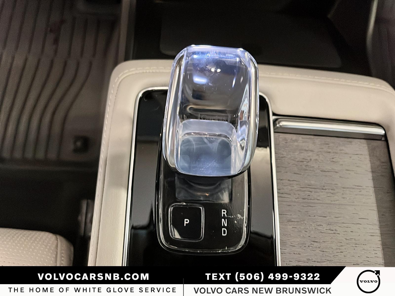 2026 Volvo XC90 Plug-In Hybrid T8 Ultra Dark Theme