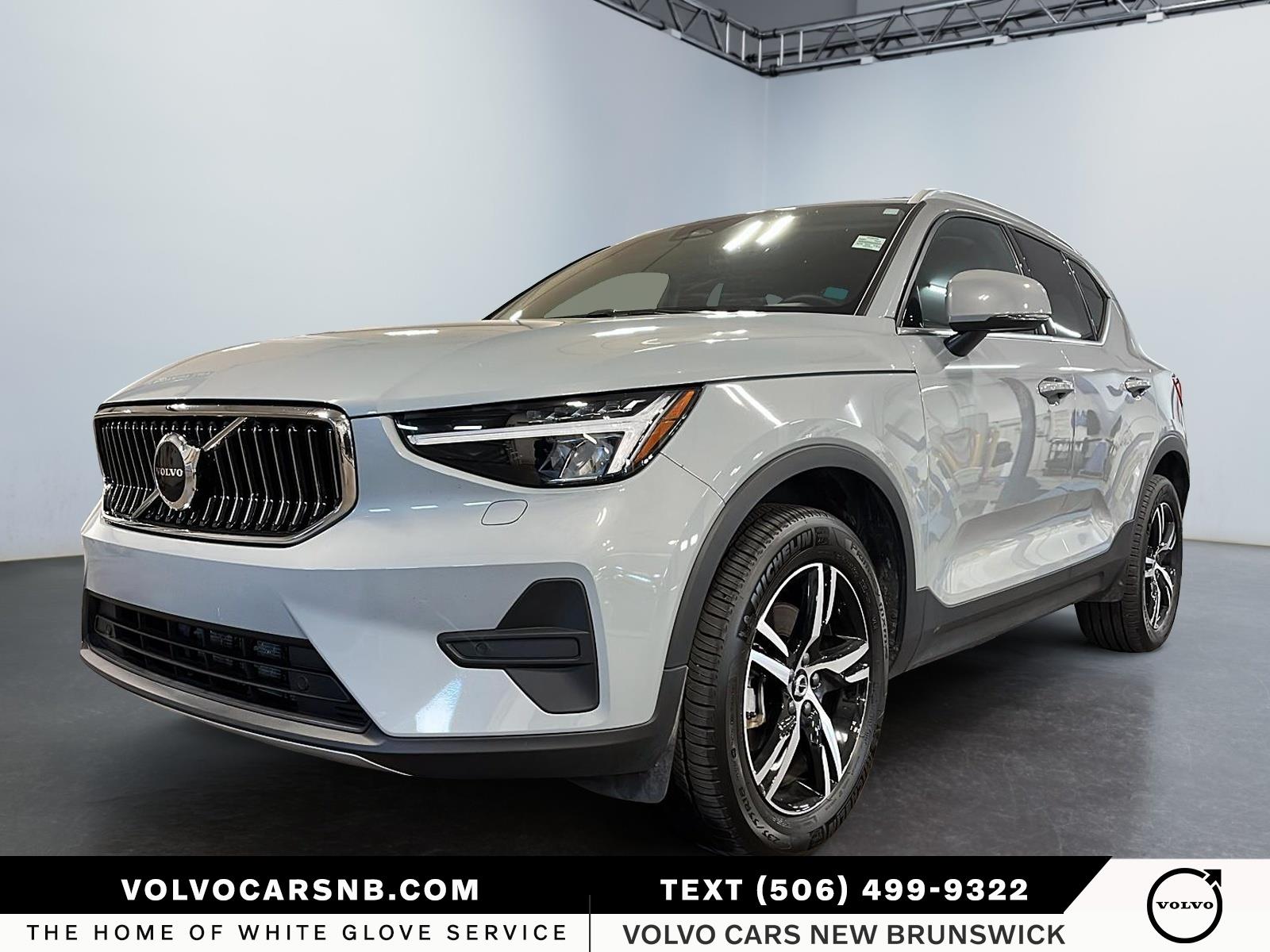 2025 Volvo XC40  B5 Core Bright Theme