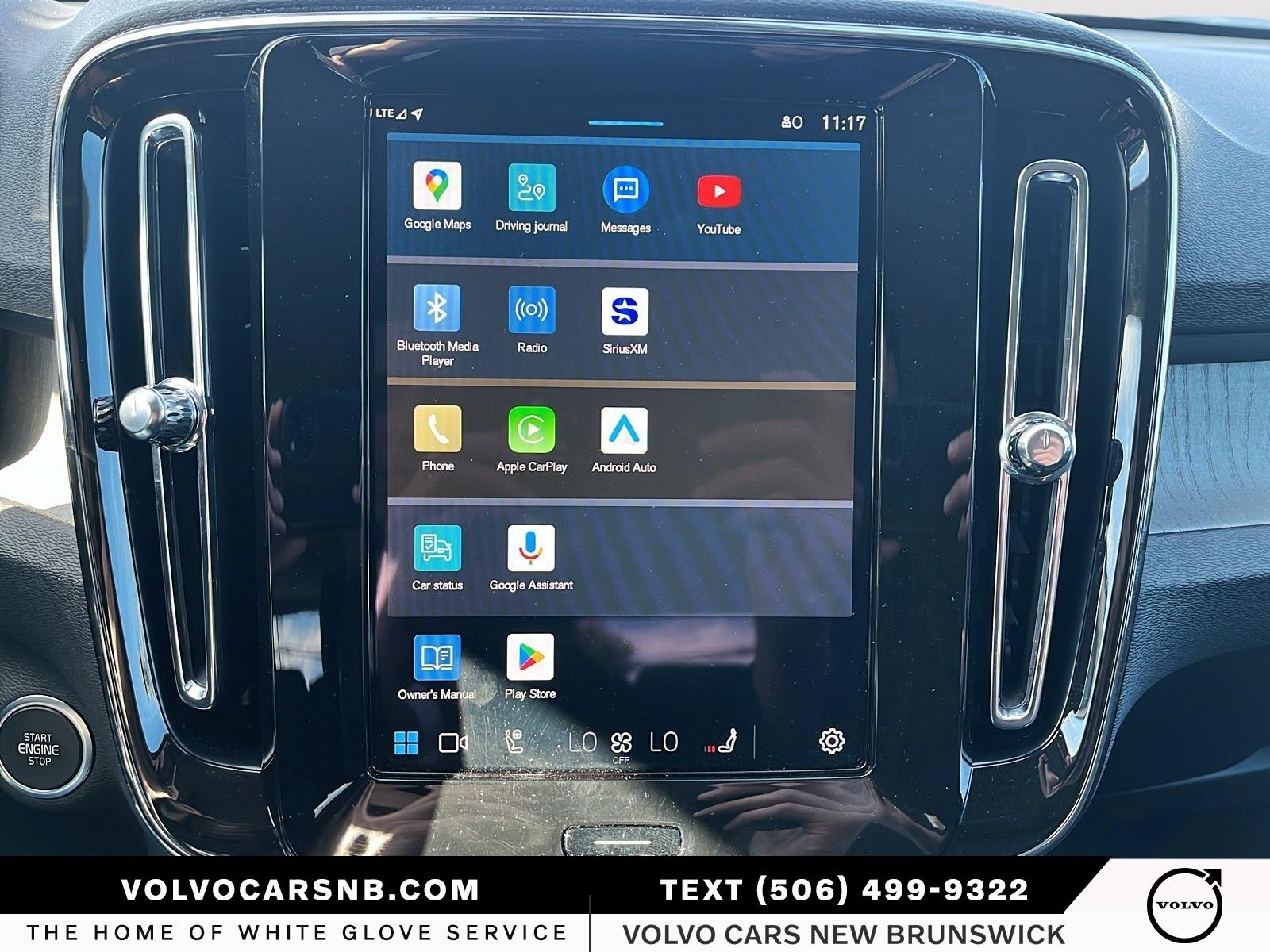 2025 Volvo XC40 B5 Core Bright Theme