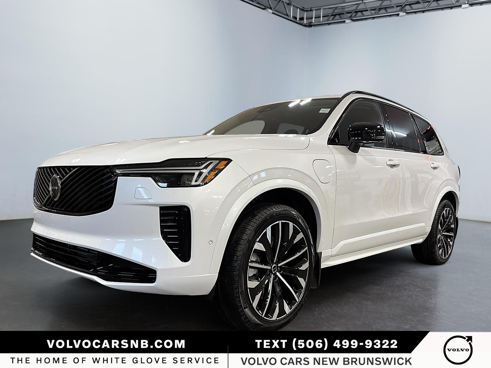 2026 Volvo XC90 Plug-In Hybrid  T8 Ultra Dark Theme