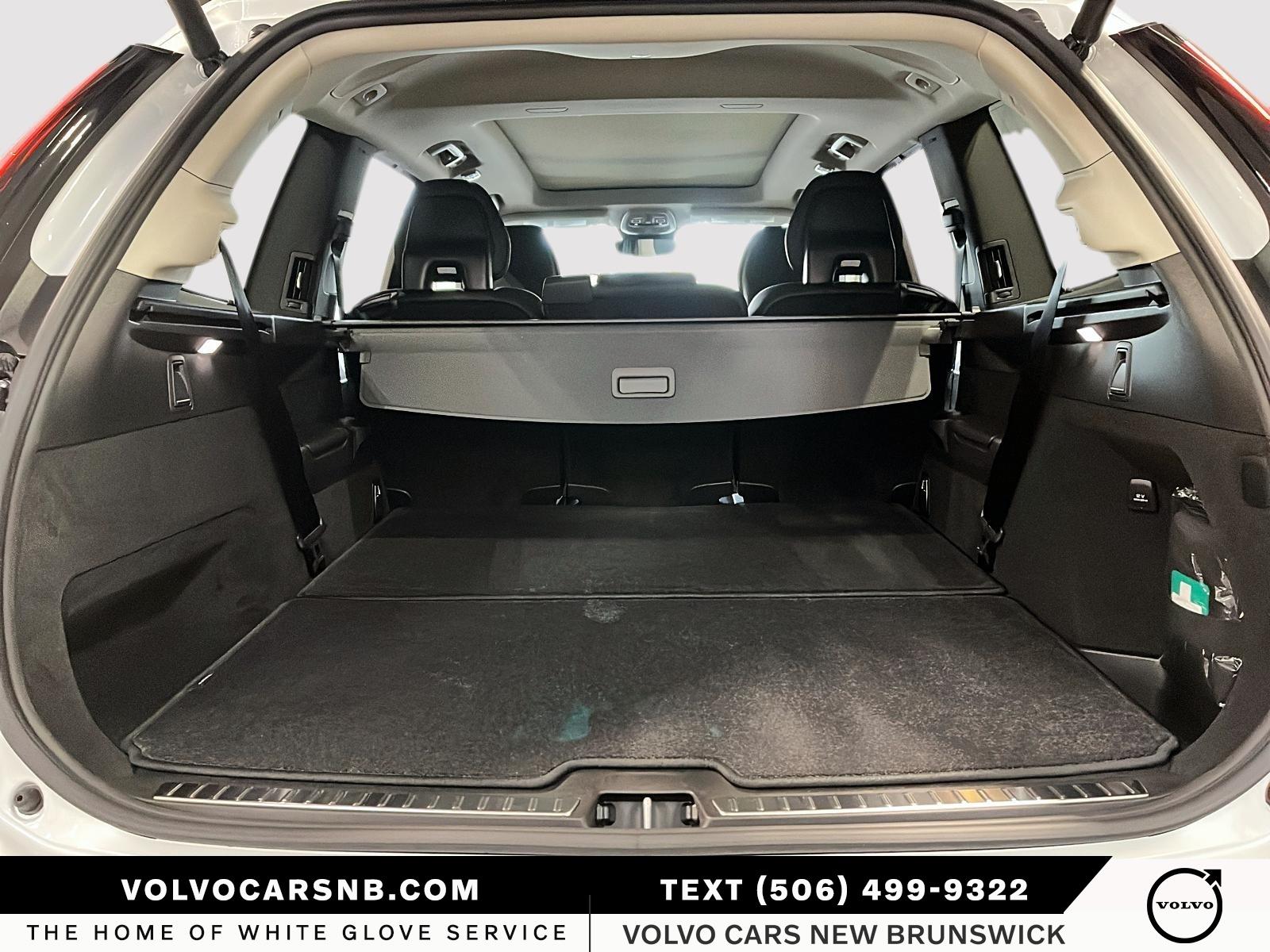 2026 Volvo XC90 Plug-In Hybrid T8 Ultra Dark Theme