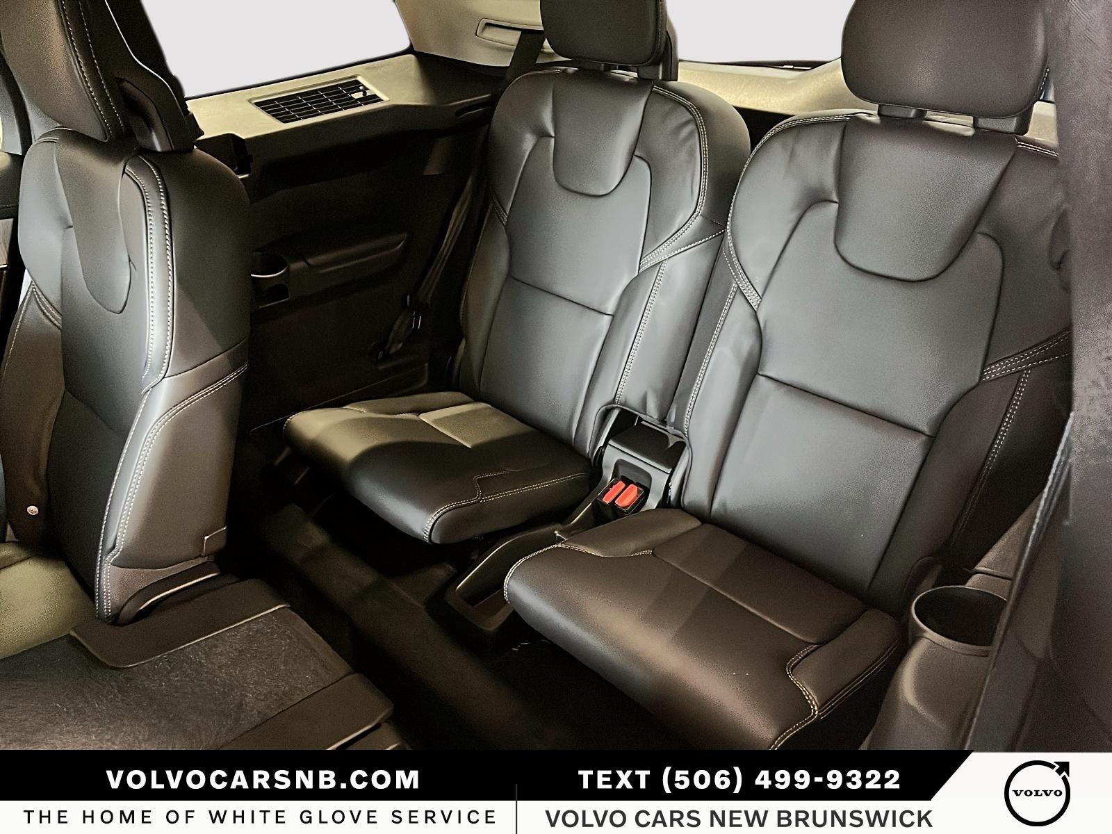 2026 Volvo XC90 Plug-In Hybrid T8 Ultra Dark Theme