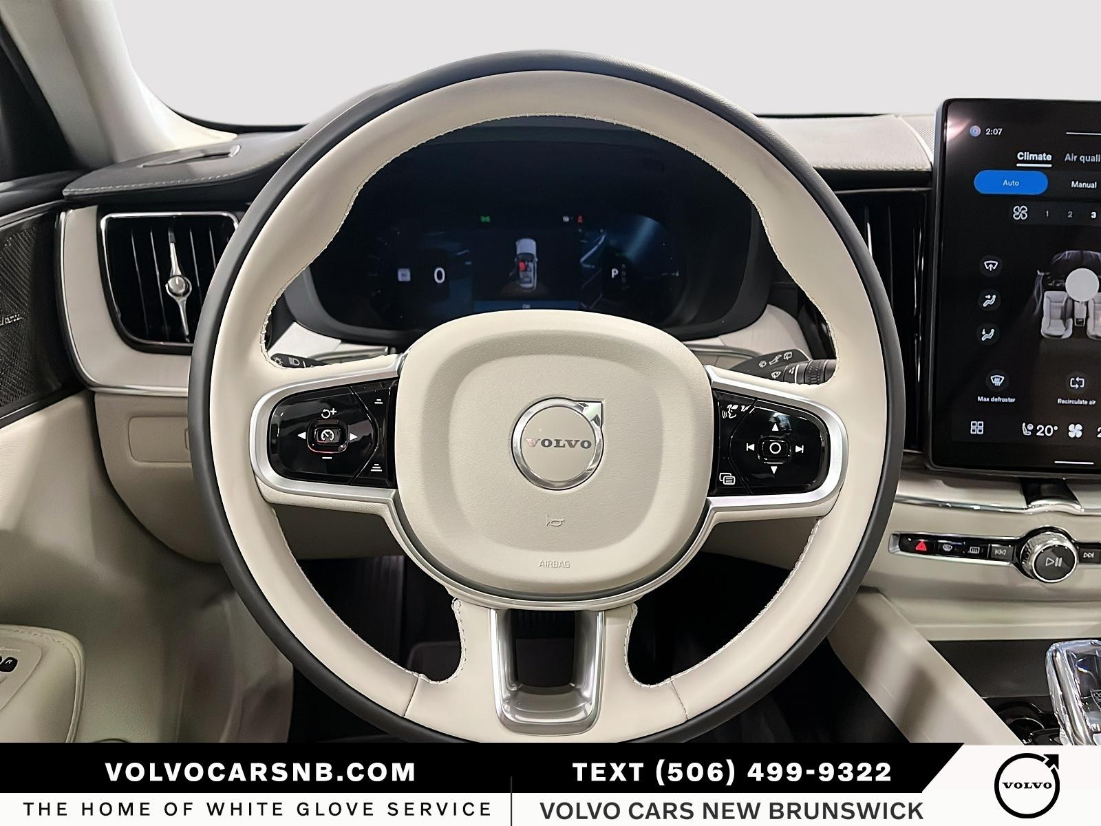 2026 Volvo XC60 Plug-In Hybrid T8 Ultra Dark Theme