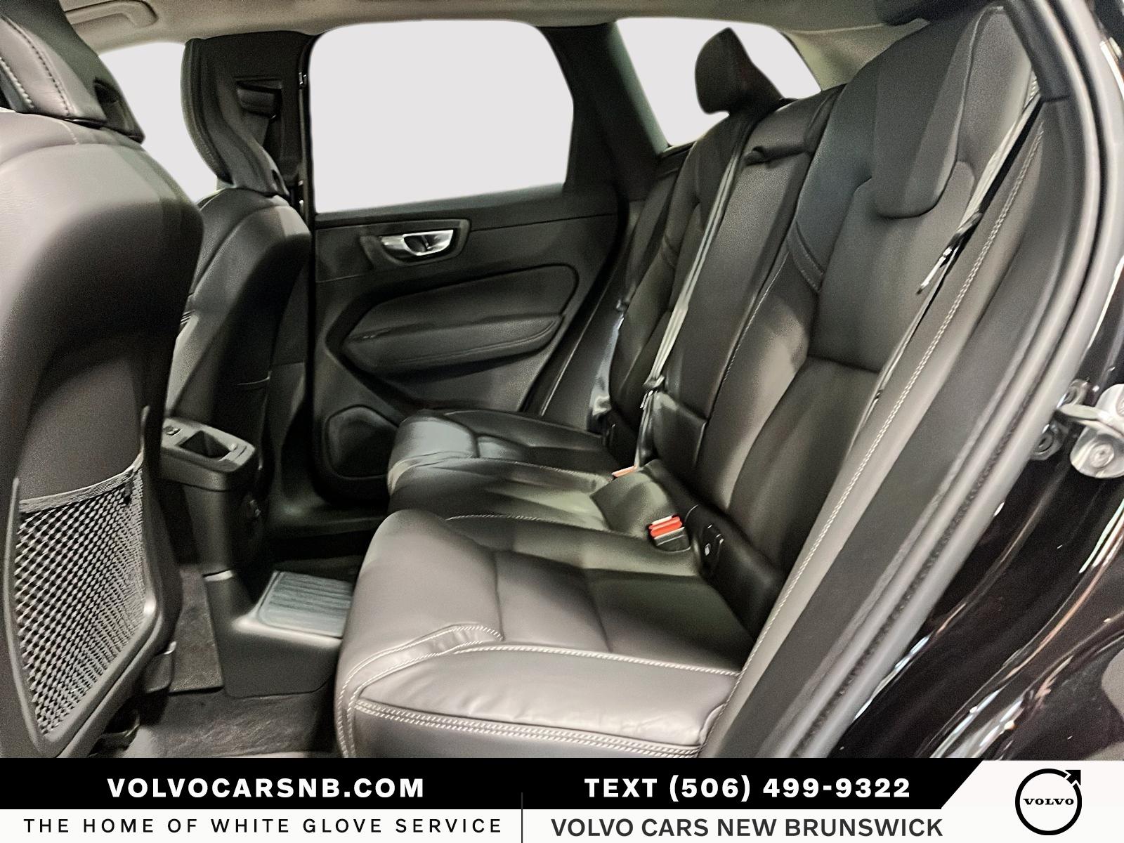 2026 Volvo XC60 Plug-In Hybrid T8 Ultra Dark Theme