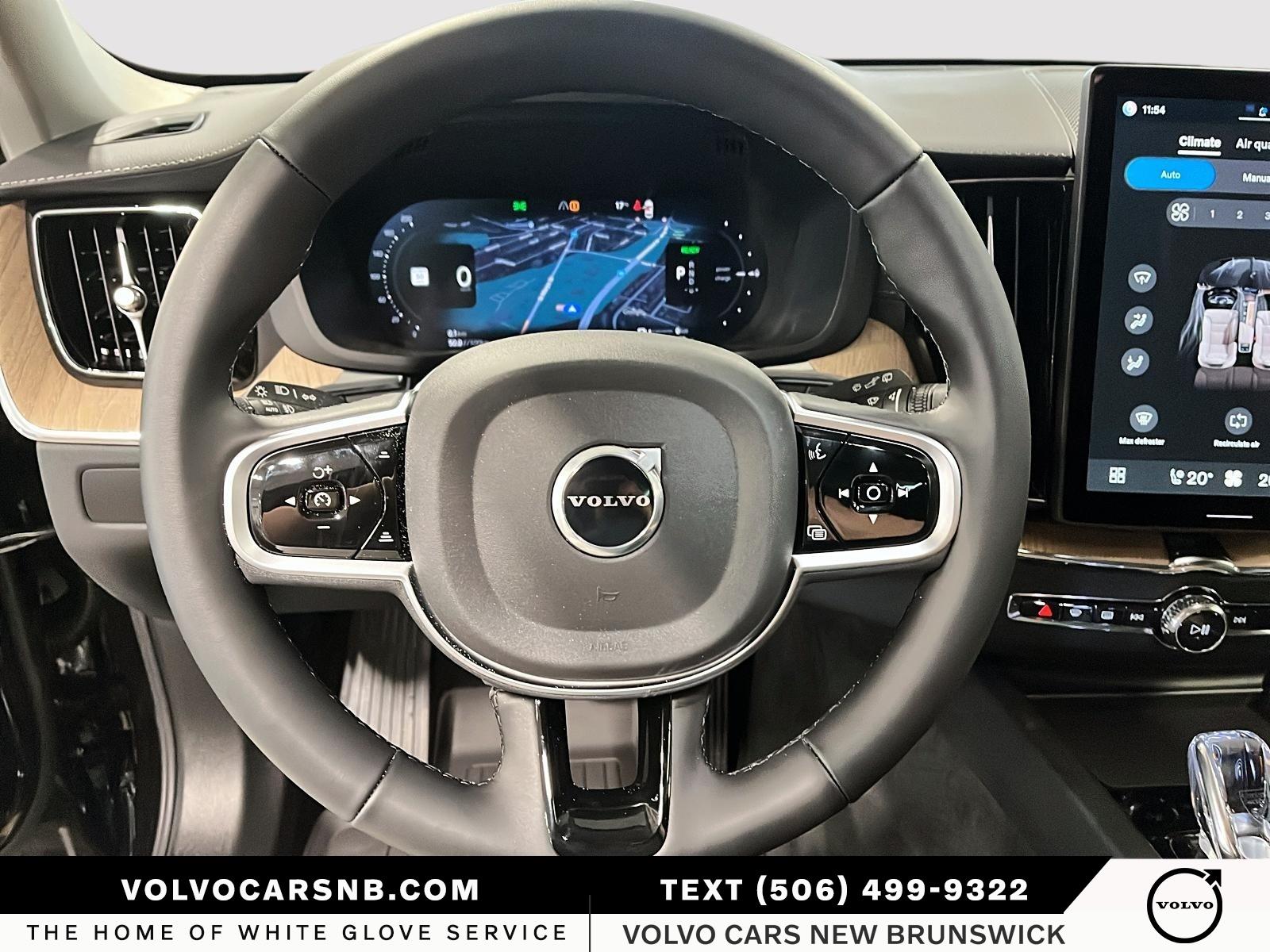 2026 Volvo XC60 Plug-In Hybrid T8 Ultra Dark Theme