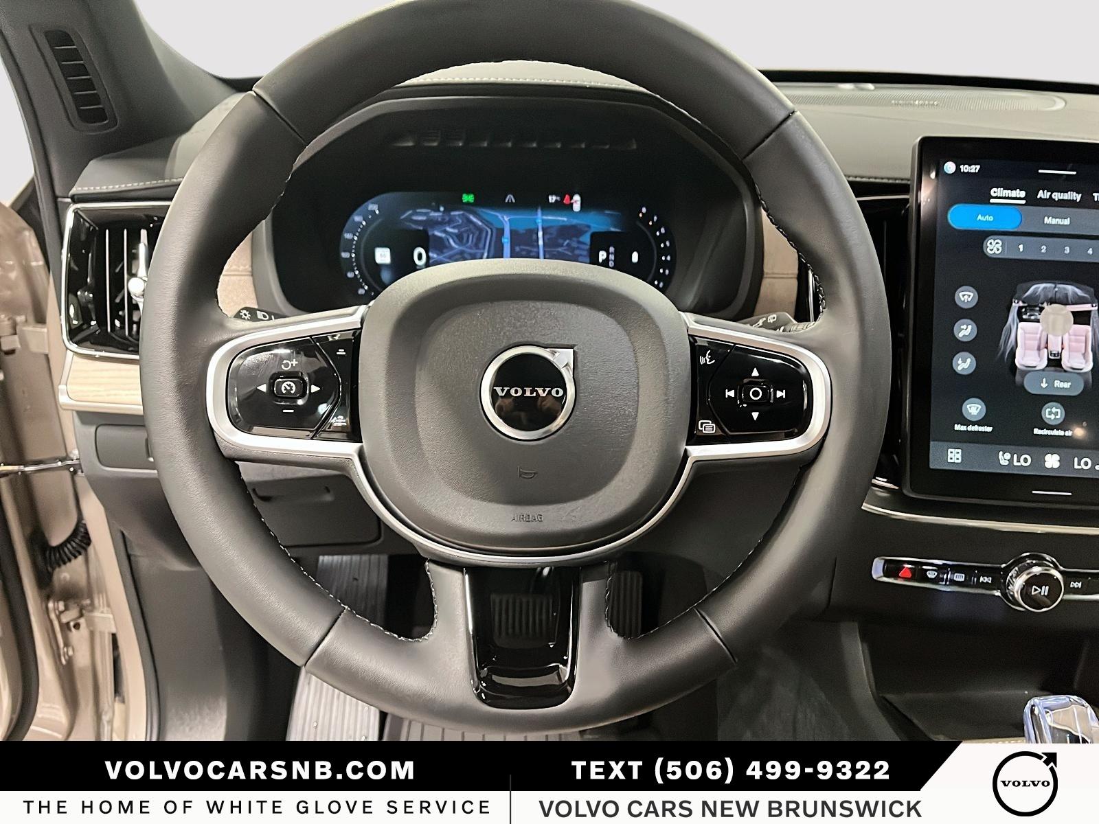 2026 Volvo XC90 B6 Ultra Bright Theme