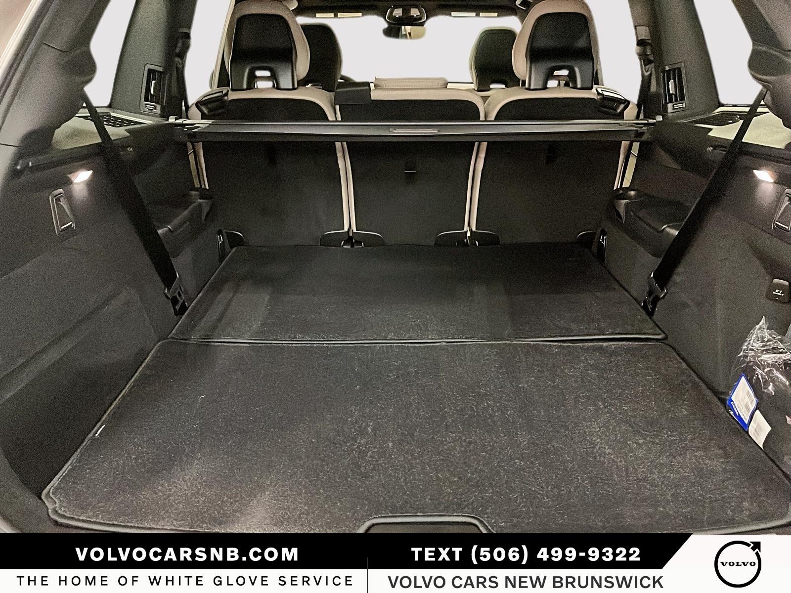 2026 Volvo XC90 B6 Ultra Bright Theme