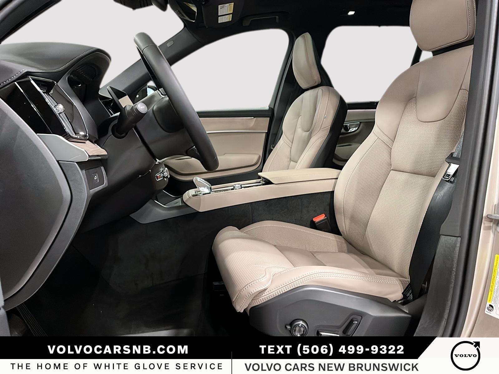 2026 Volvo XC90 B6 Ultra Bright Theme