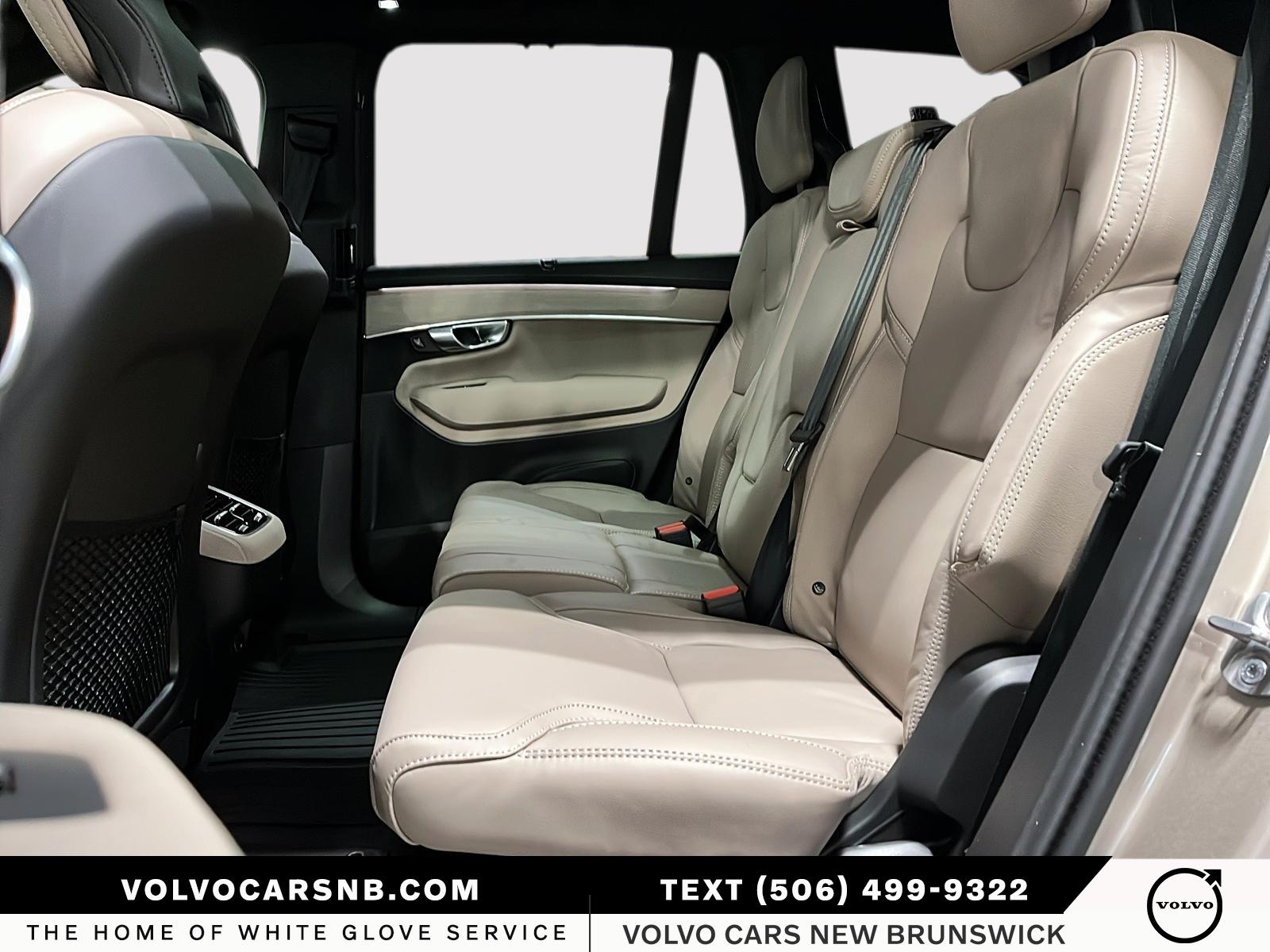 2026 Volvo XC90 B6 Ultra Bright Theme