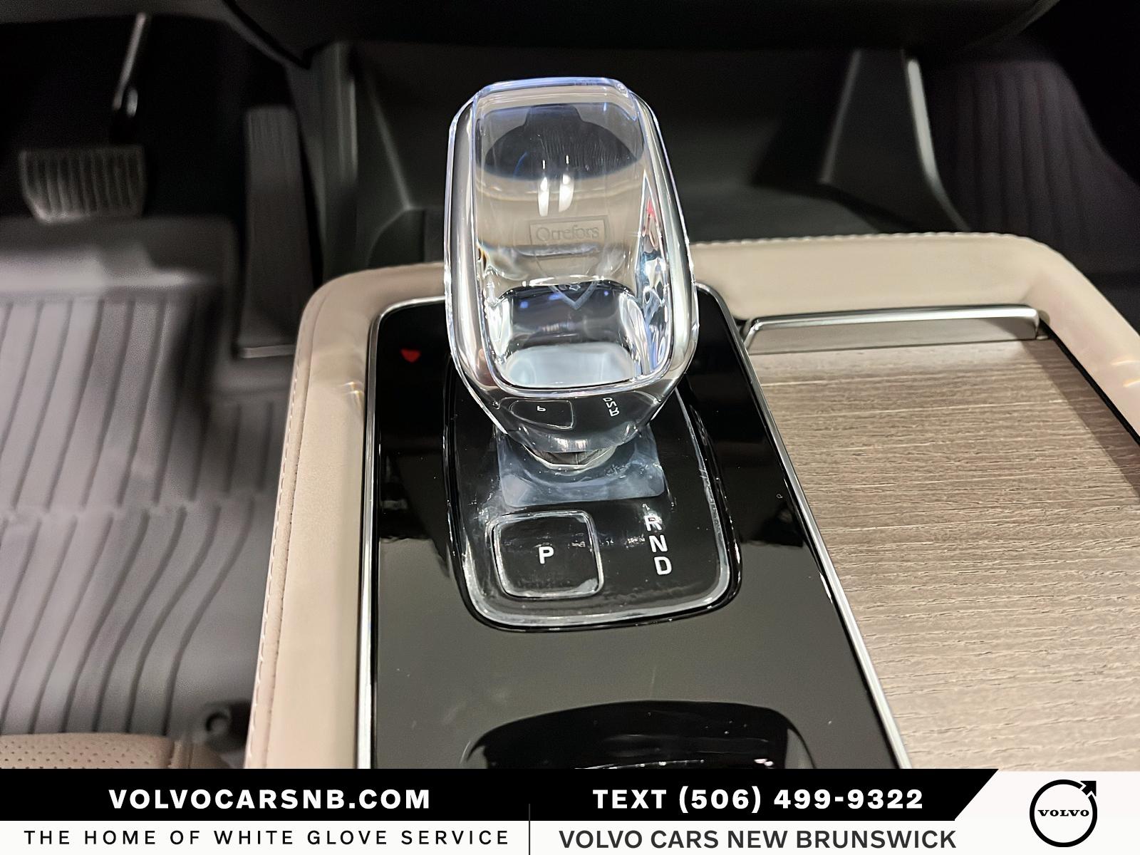 2026 Volvo XC90 B6 Ultra Bright Theme