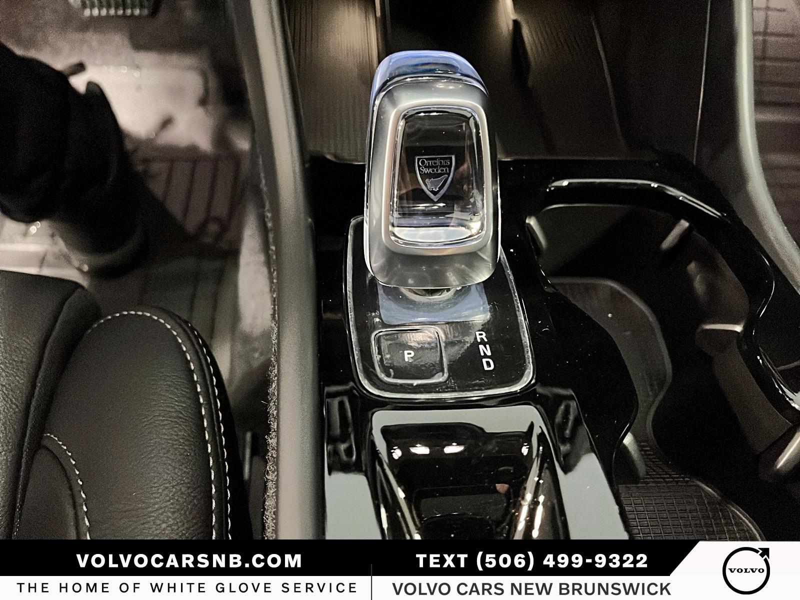 2026 Volvo XC40 B5 Plus Dark Theme