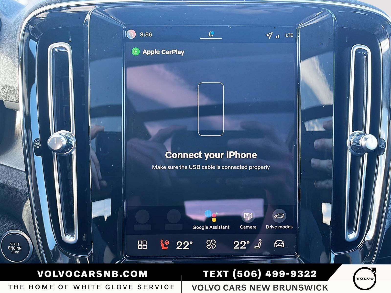 2026 Volvo XC40 B5 Plus Dark Theme