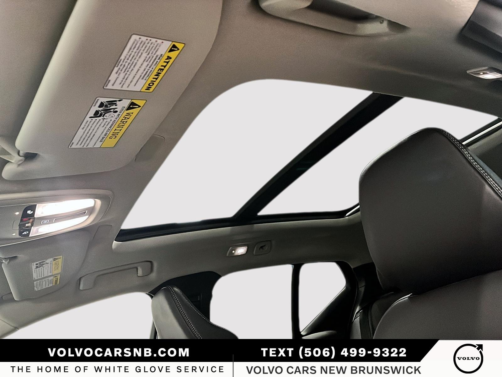 2026 Volvo XC40 B5 Plus Dark Theme