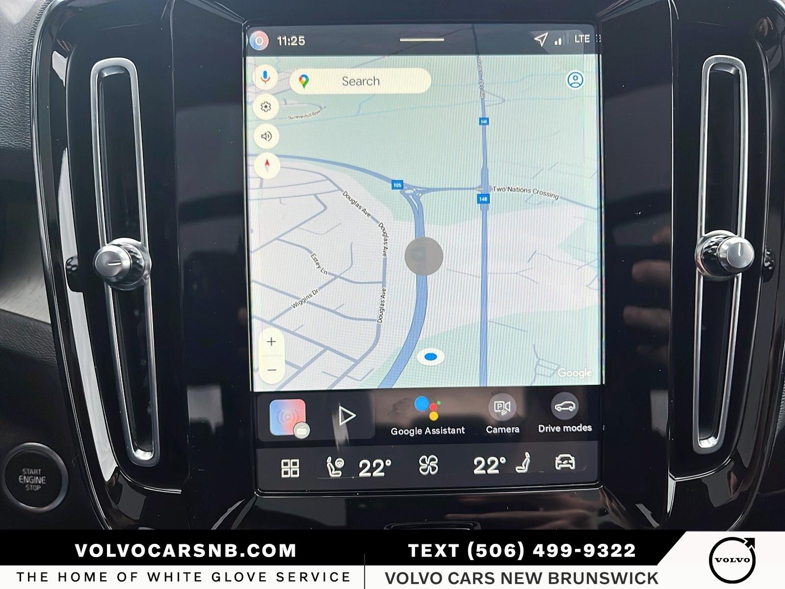 2026 Volvo XC40 B5 Plus Dark Theme