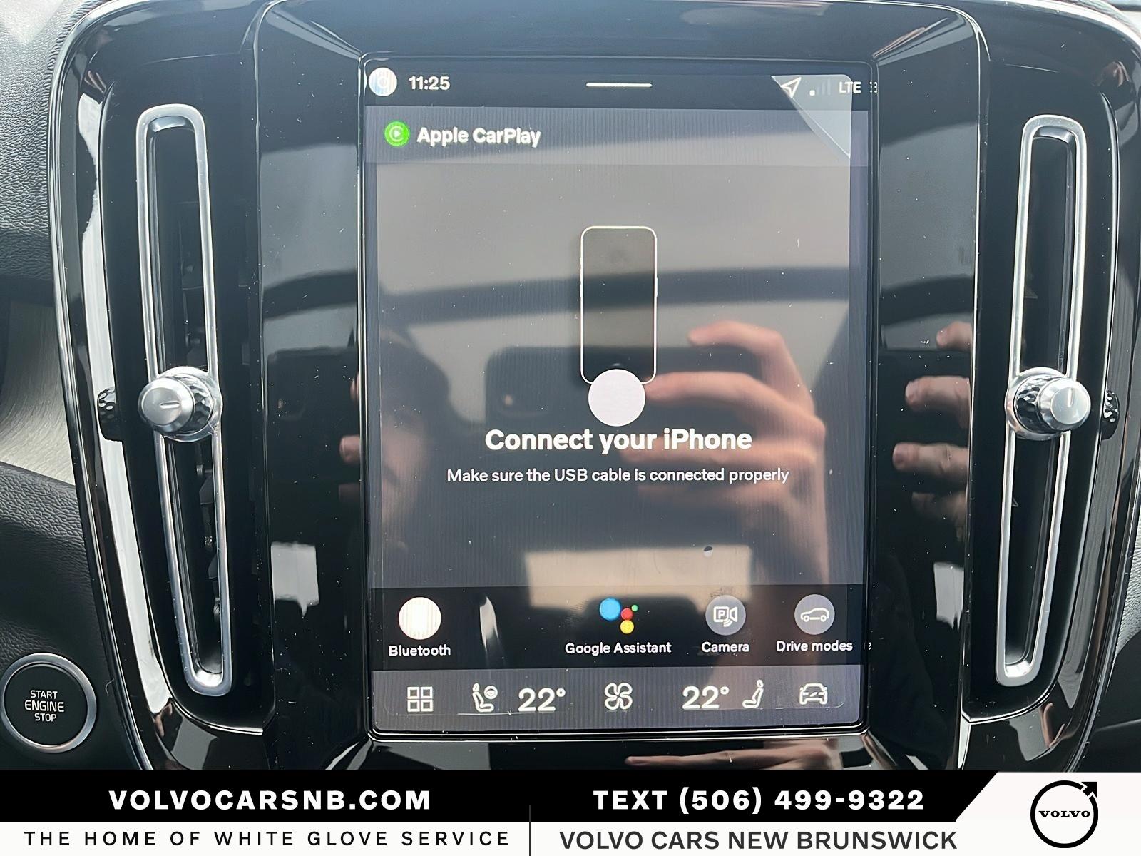 2026 Volvo XC40 B5 Plus Dark Theme