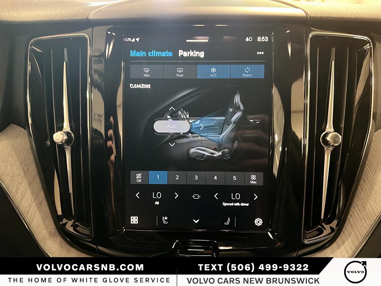 2025 Volvo XC60 B5 Plus Dark Theme