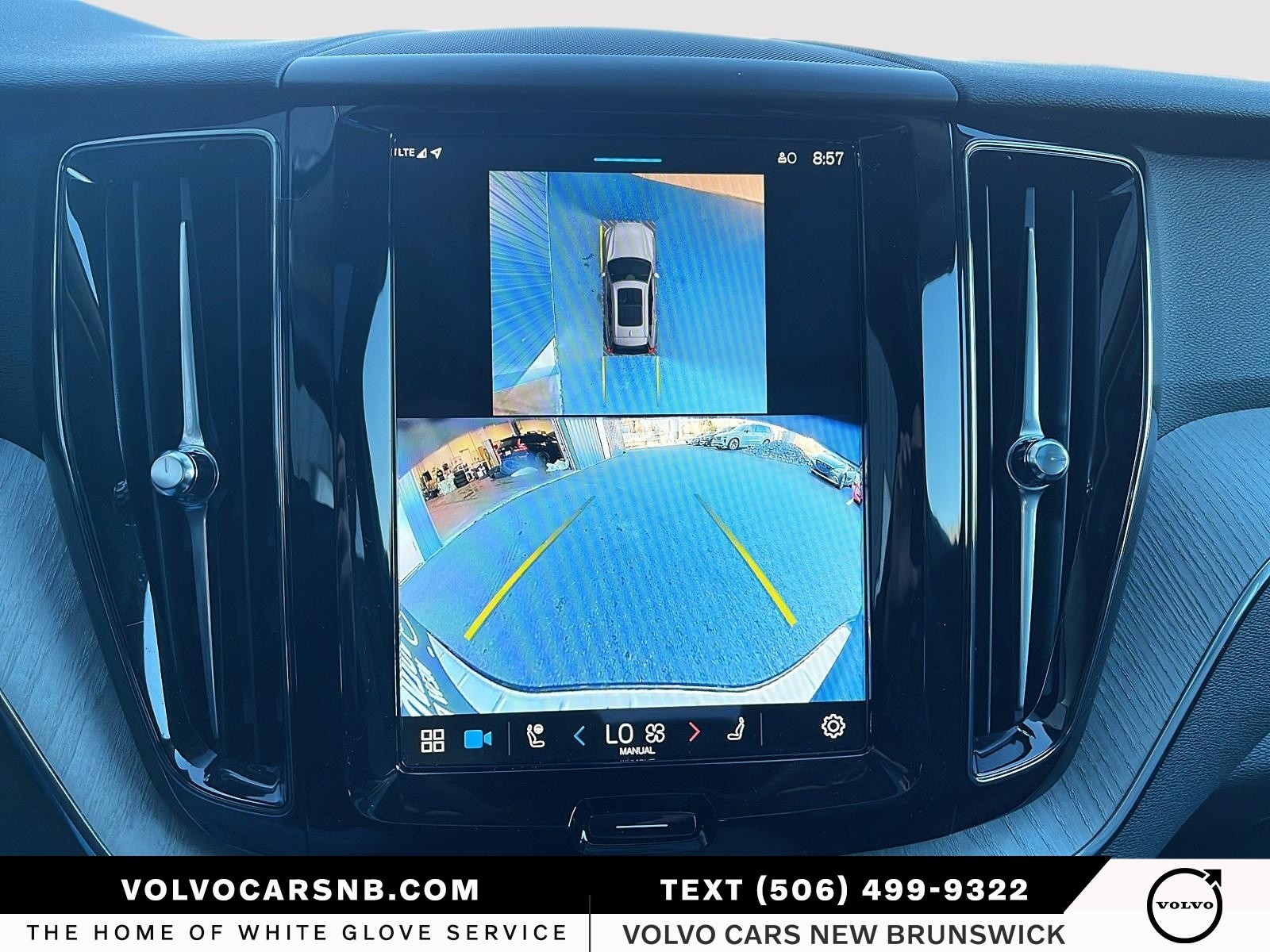 2025 Volvo XC60 B5 Plus Dark Theme