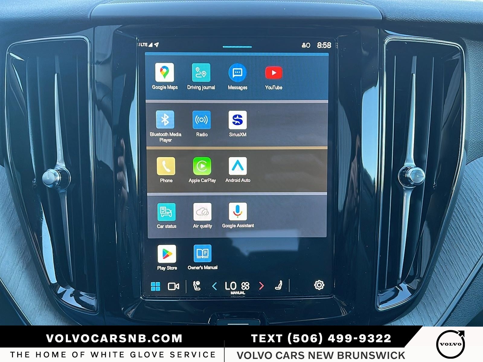 2025 Volvo XC60 B5 Plus Dark Theme