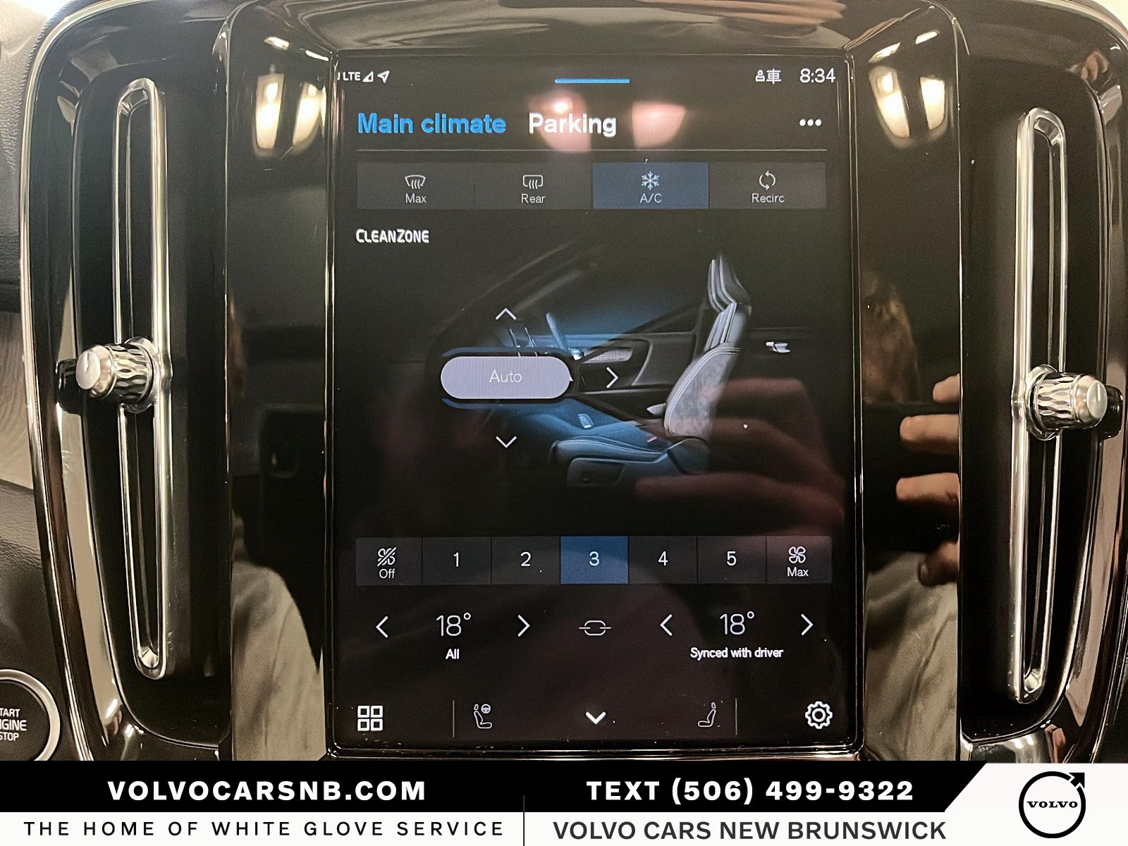 2025 Volvo XC40 B5 Plus Dark Theme