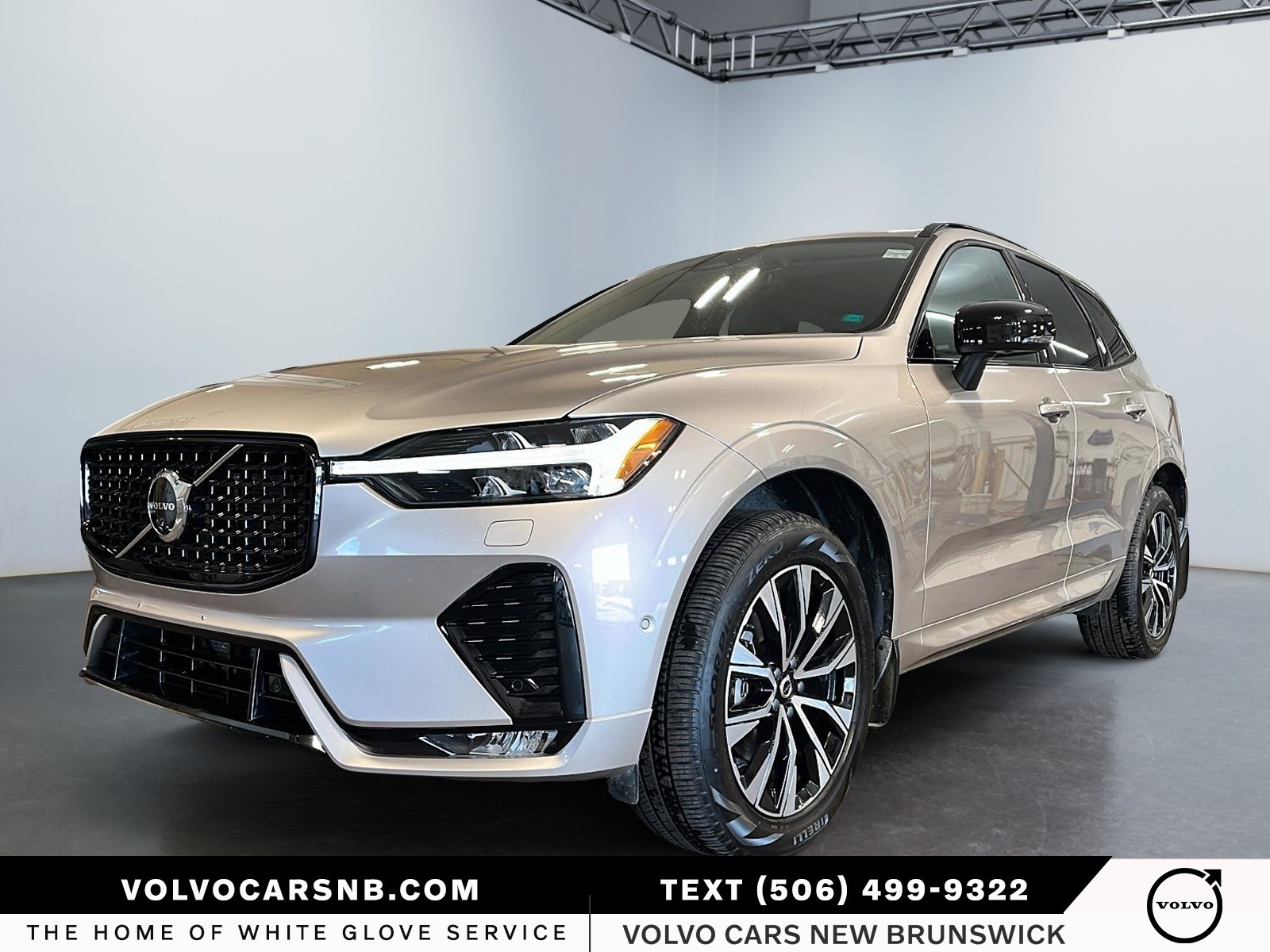 2025 Volvo XC60  B5 Plus Dark Theme