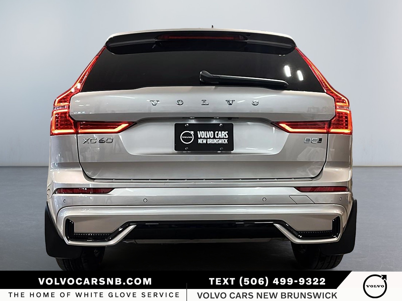 2025 Volvo XC60 B5 Plus Dark Theme