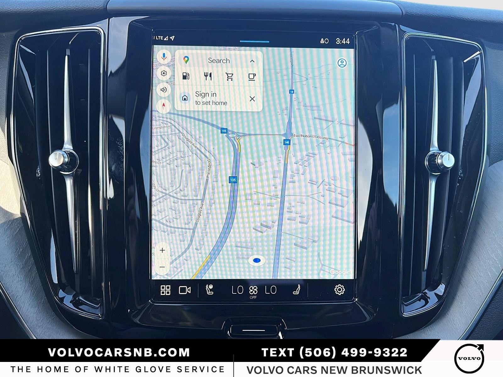 2025 Volvo XC60 B5 Plus Dark Theme