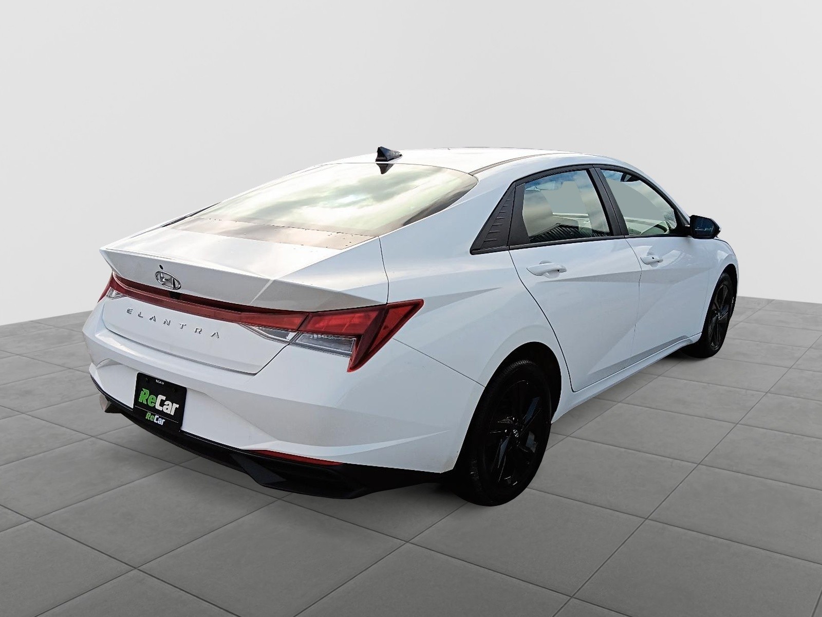 2023 Hyundai Elantra Preferred