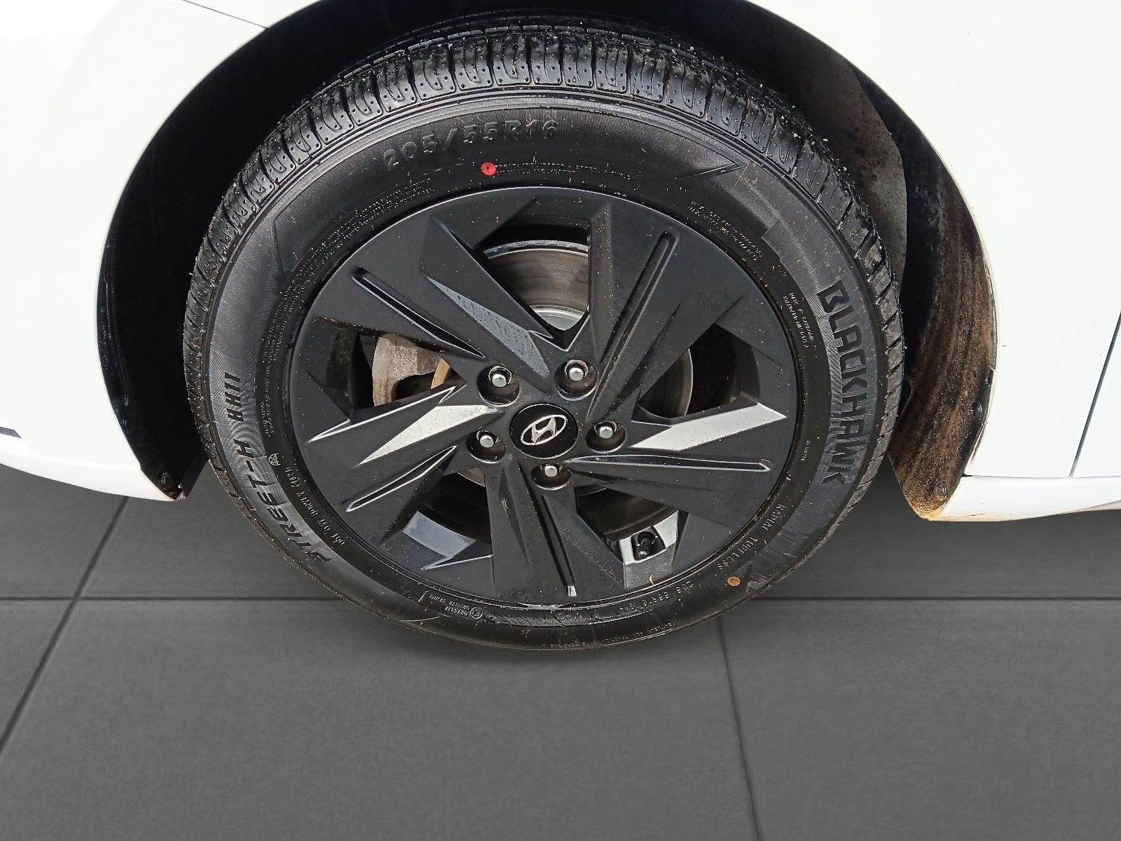 2023 Hyundai Elantra Preferred