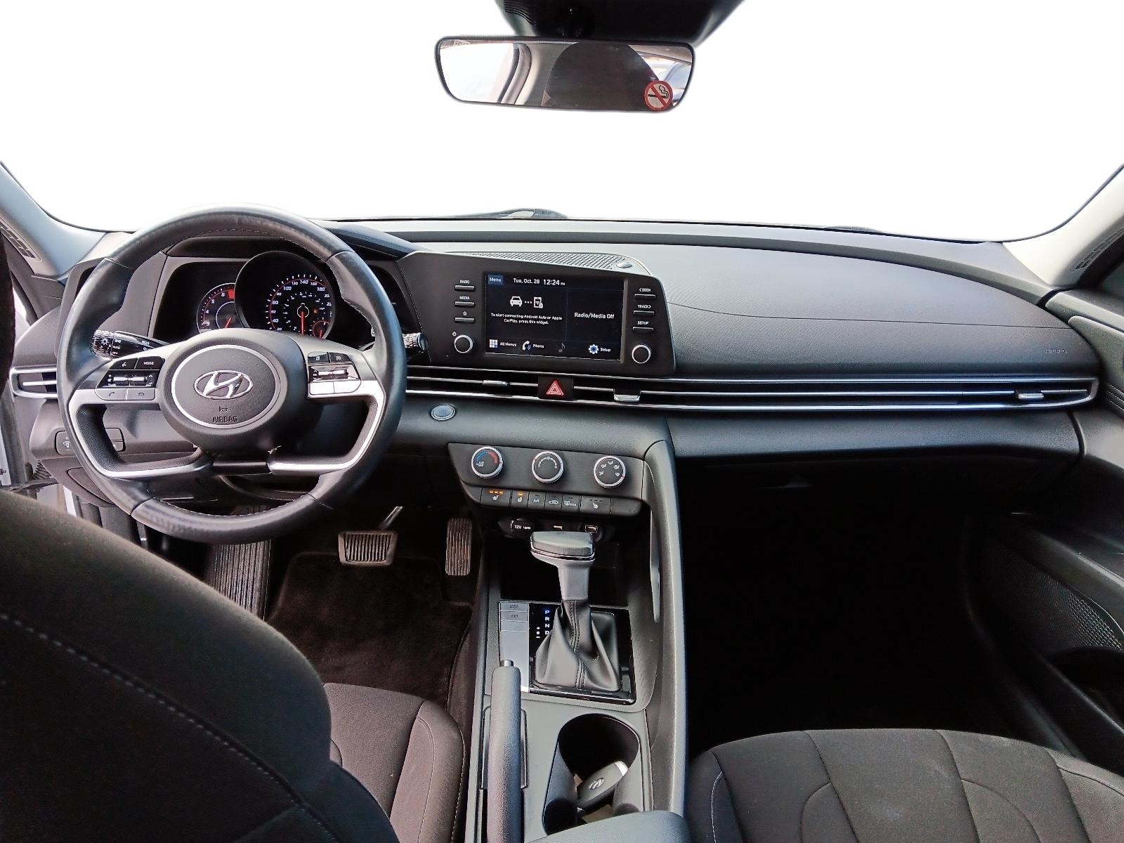 2023 Hyundai Elantra Preferred