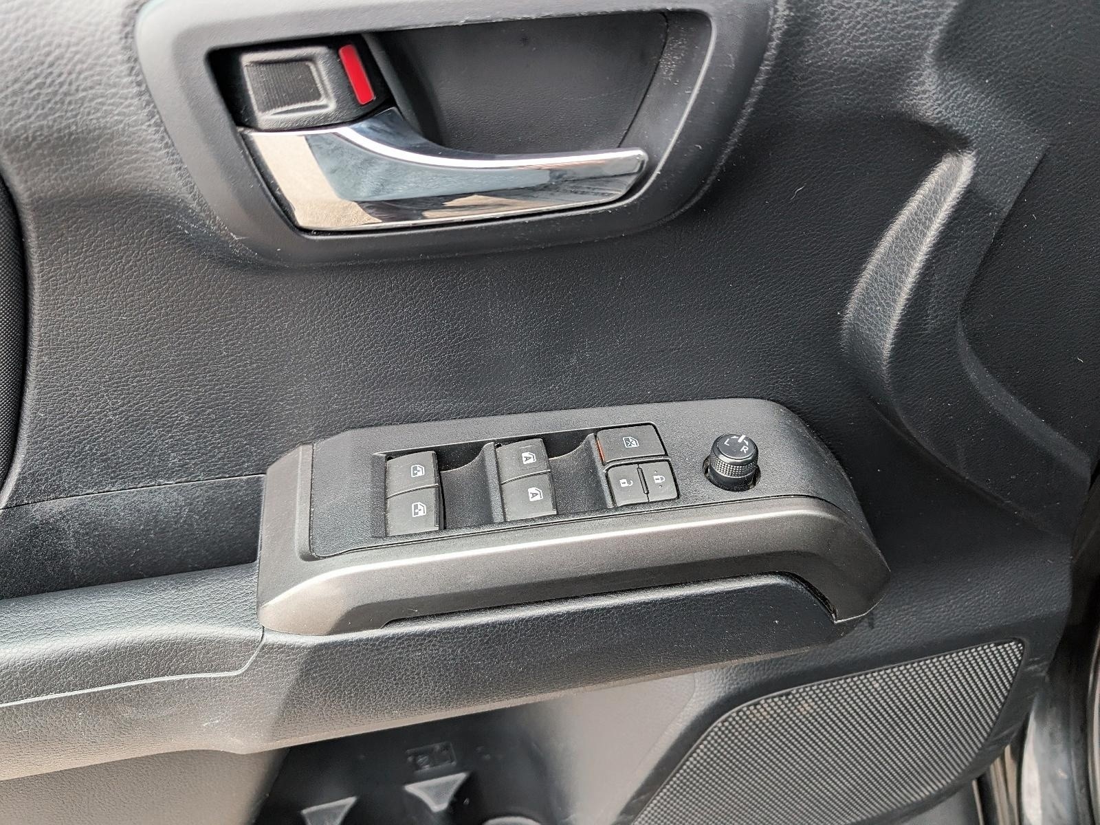 2019 Toyota Tacoma SR5 V6