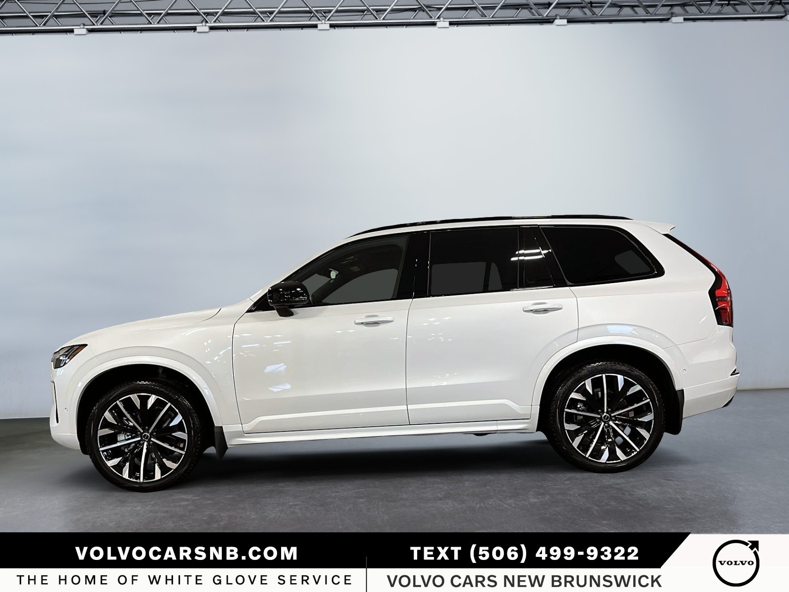 2026 Volvo XC90 B6 Ultra Bright Theme