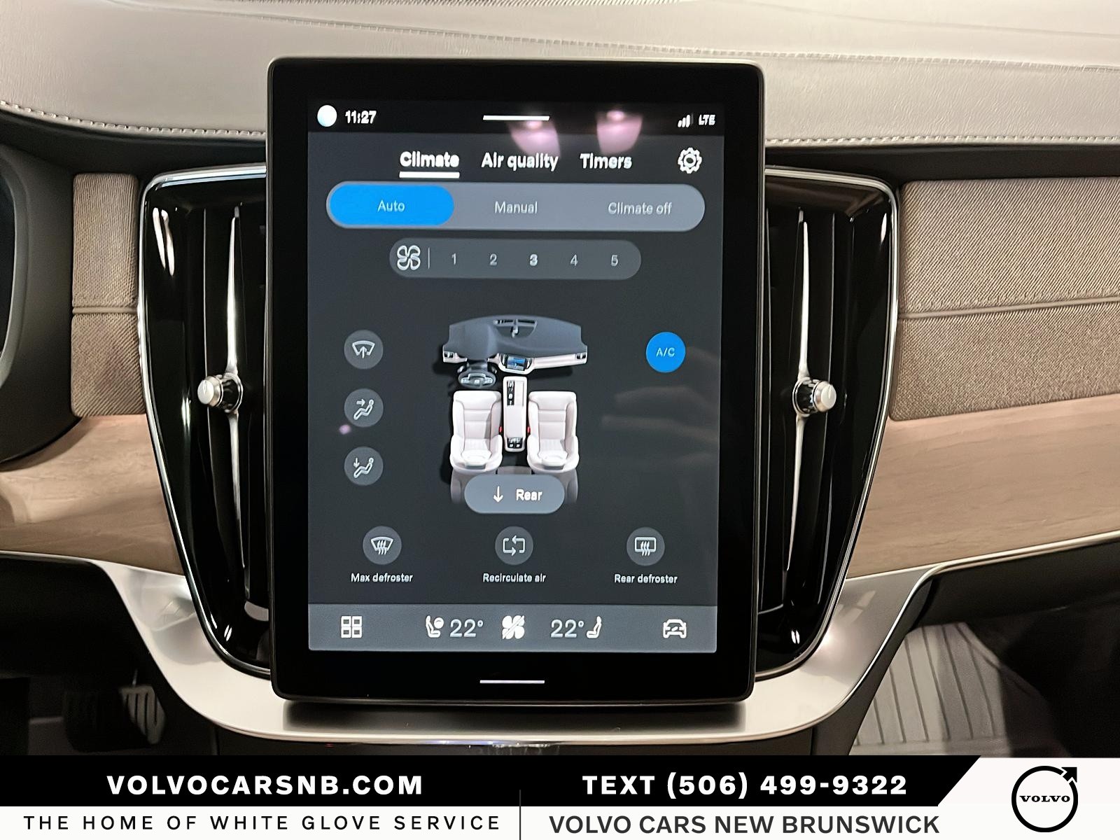 2026 Volvo XC90 B6 Ultra Bright Theme