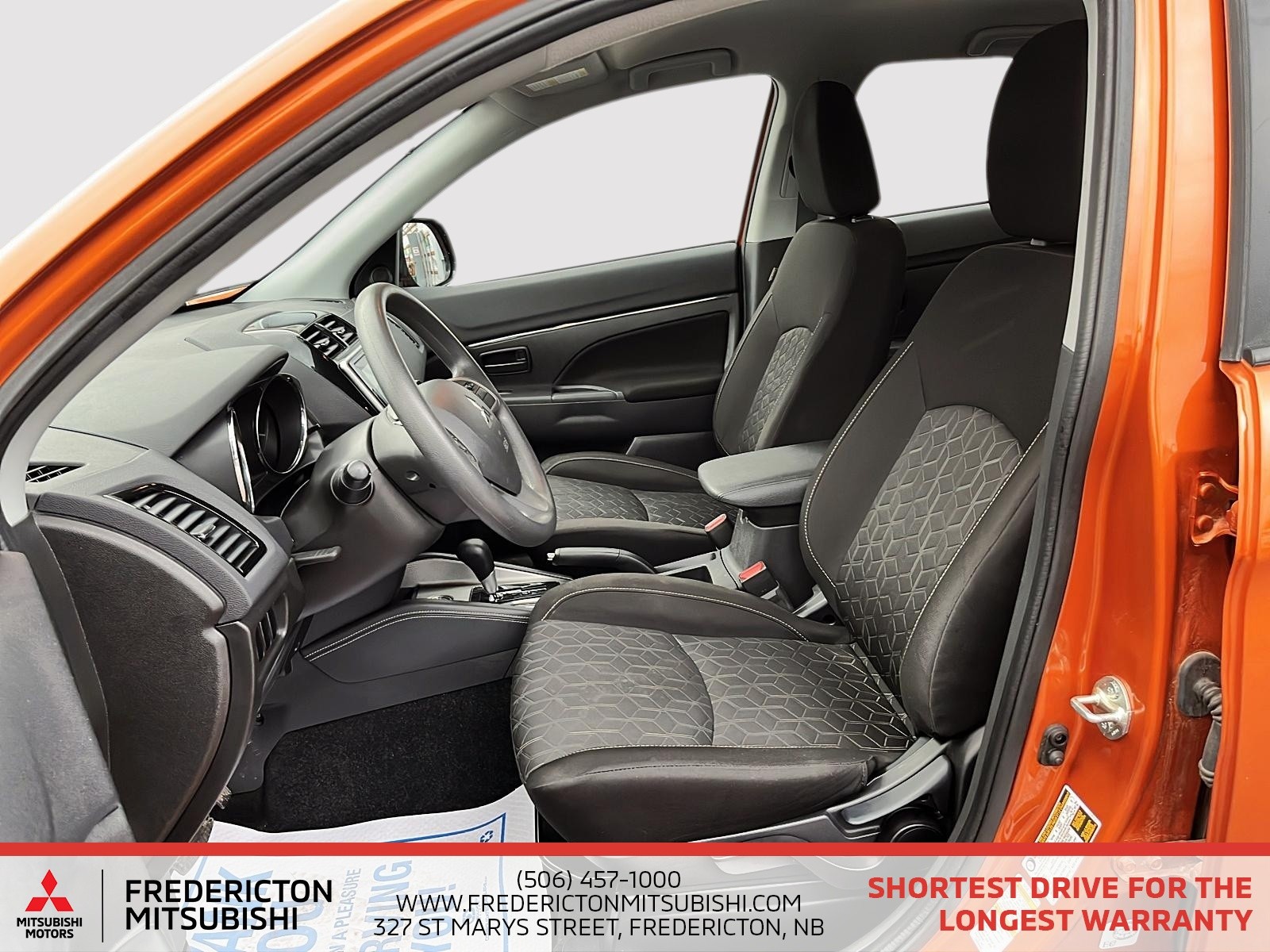 2024 Mitsubishi RVR ES