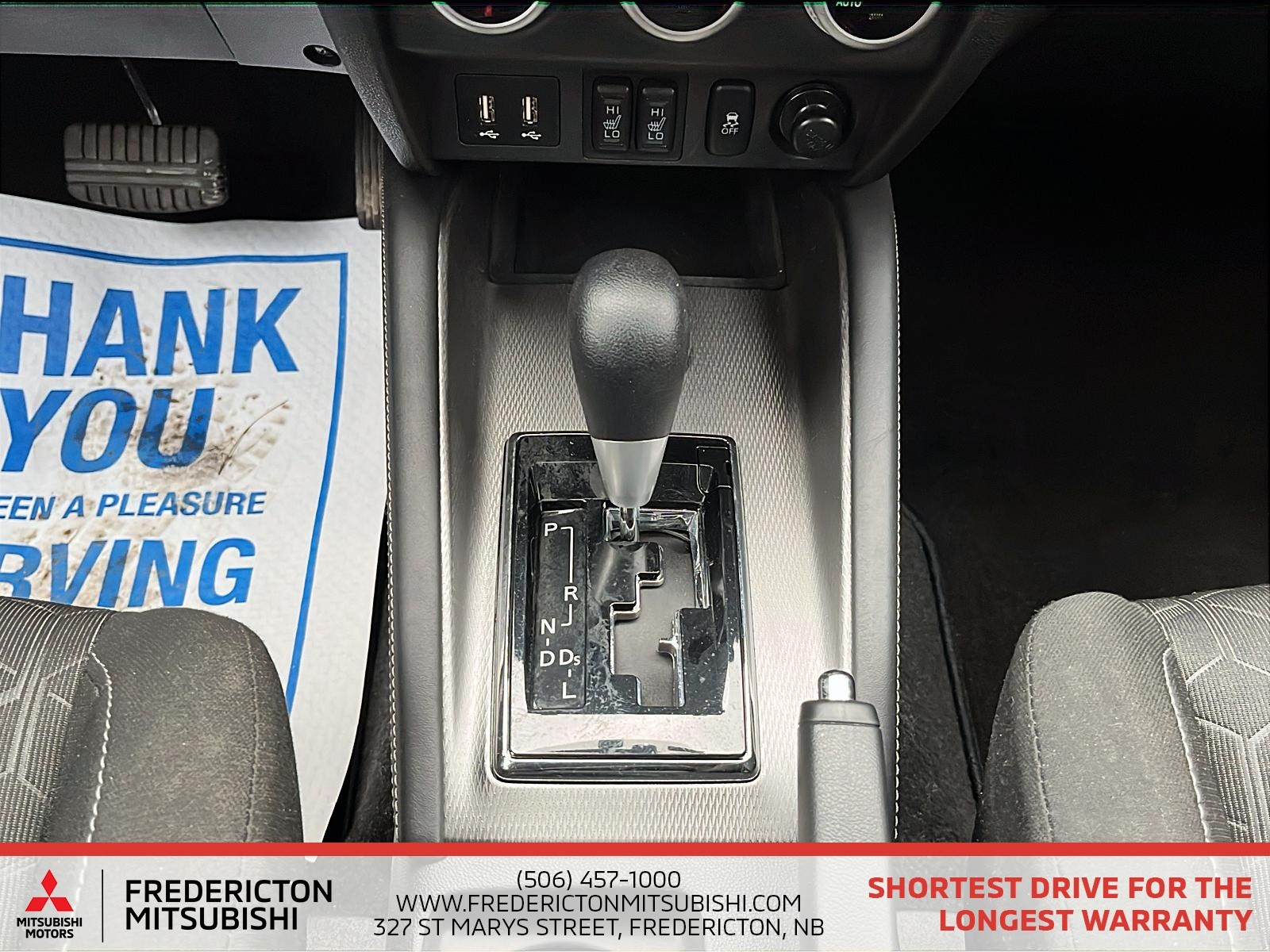 2024 Mitsubishi RVR ES