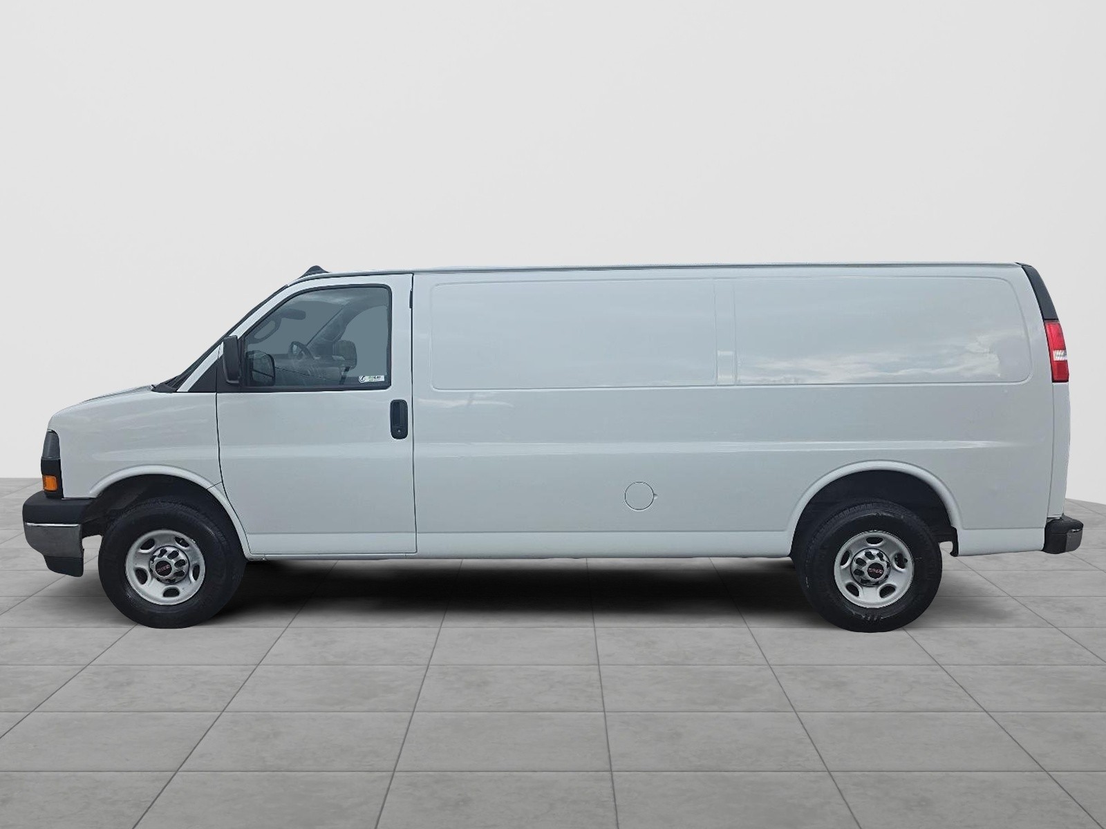 2021 GMC Savana 2500 Work Van