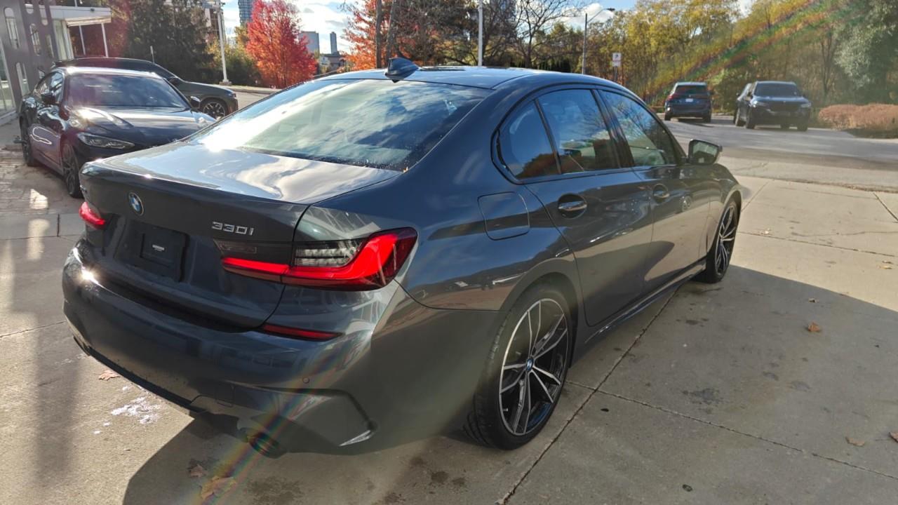 2022 BMW 330i xDrive, 多伦多, 全款车