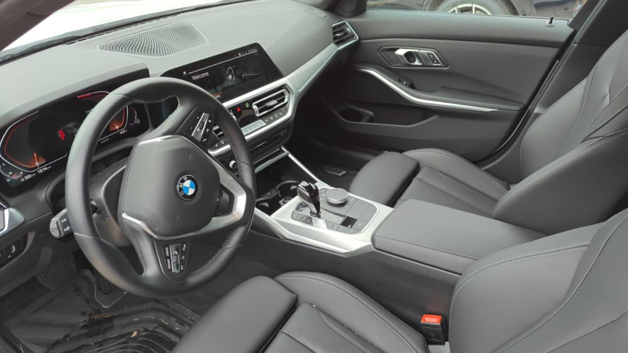 2022 BMW 330i xDrive, 多伦多, 全款车