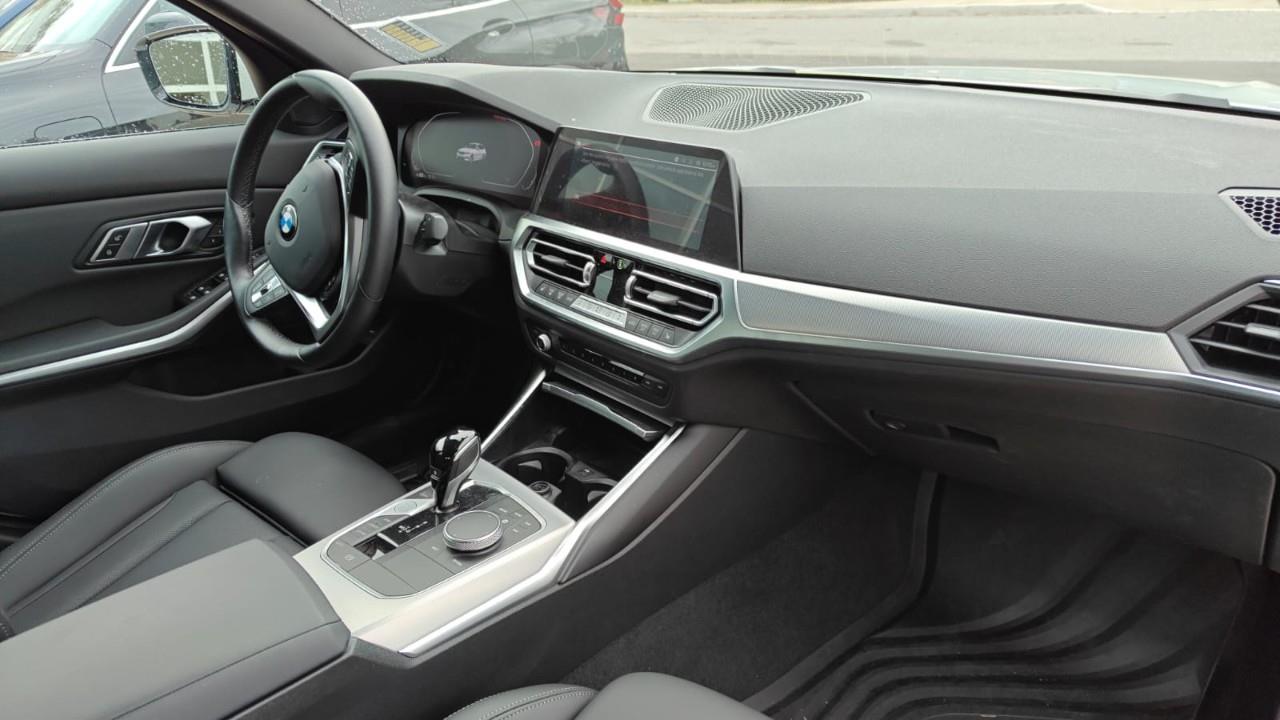 2022 BMW 330i xDrive, 多伦多, 全款车