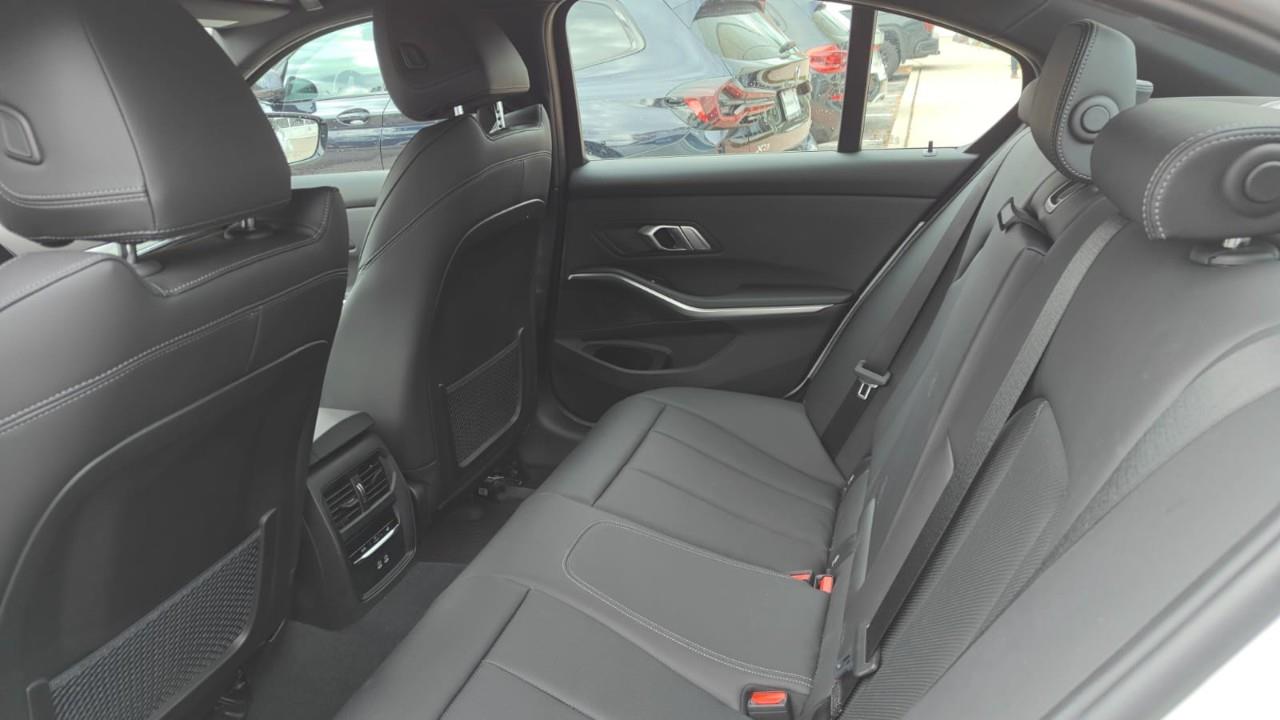 2022 BMW 330i xDrive, 多伦多, 全款车